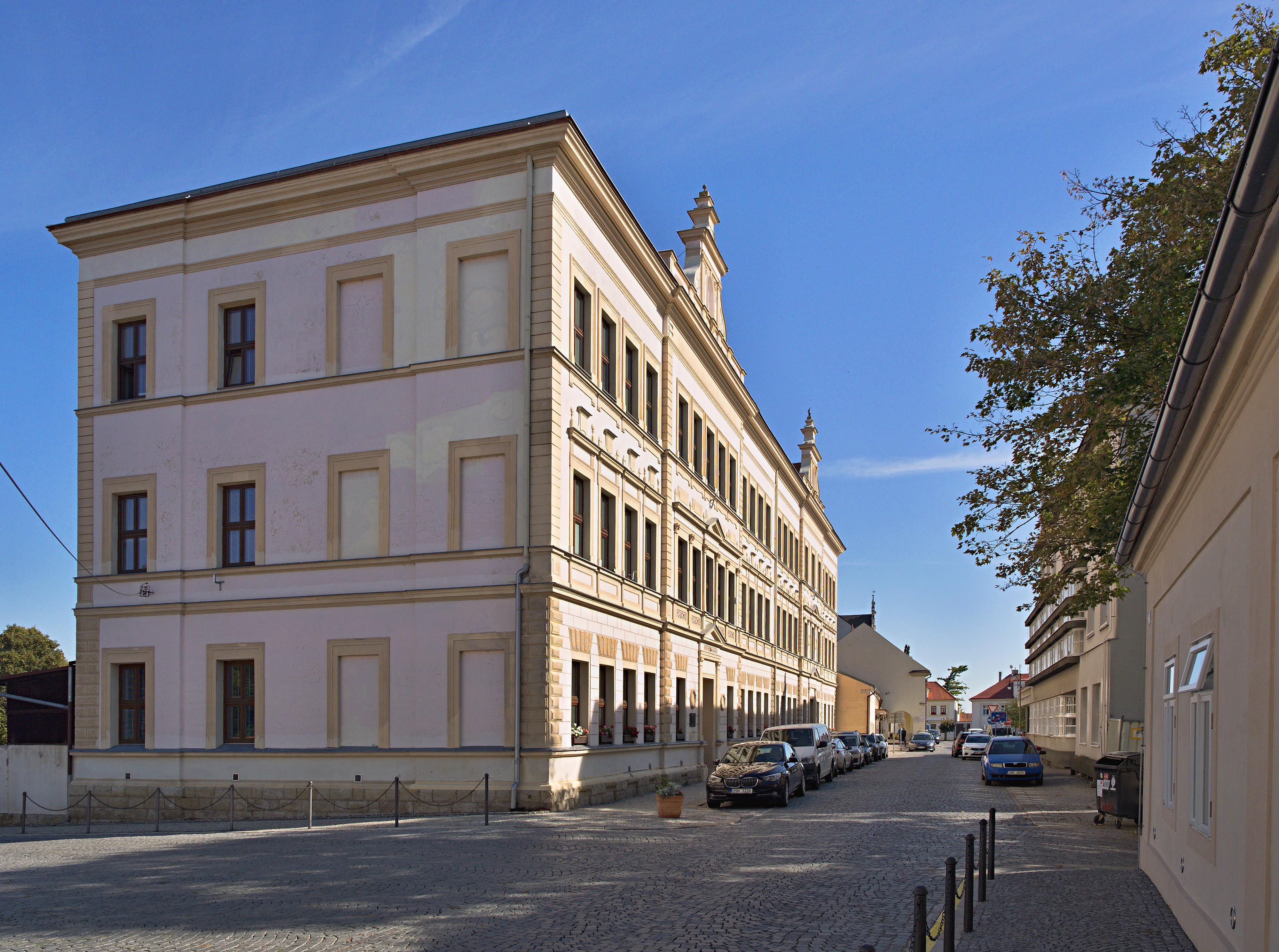 Základní škola Benátky nad Jizerou, Husovo náměstí 55 foto 6