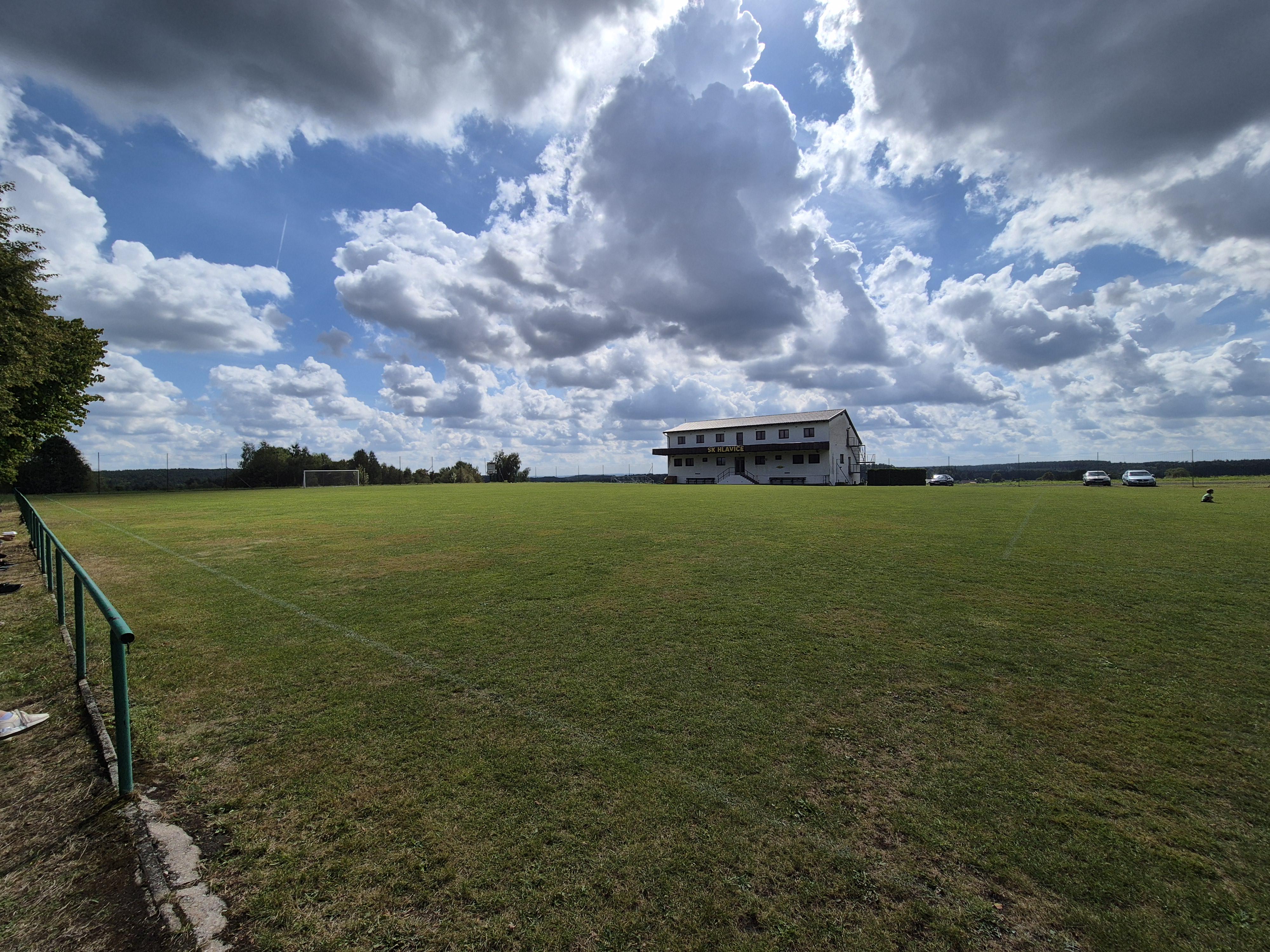 Sportovní areál SK Hlavice foto 2