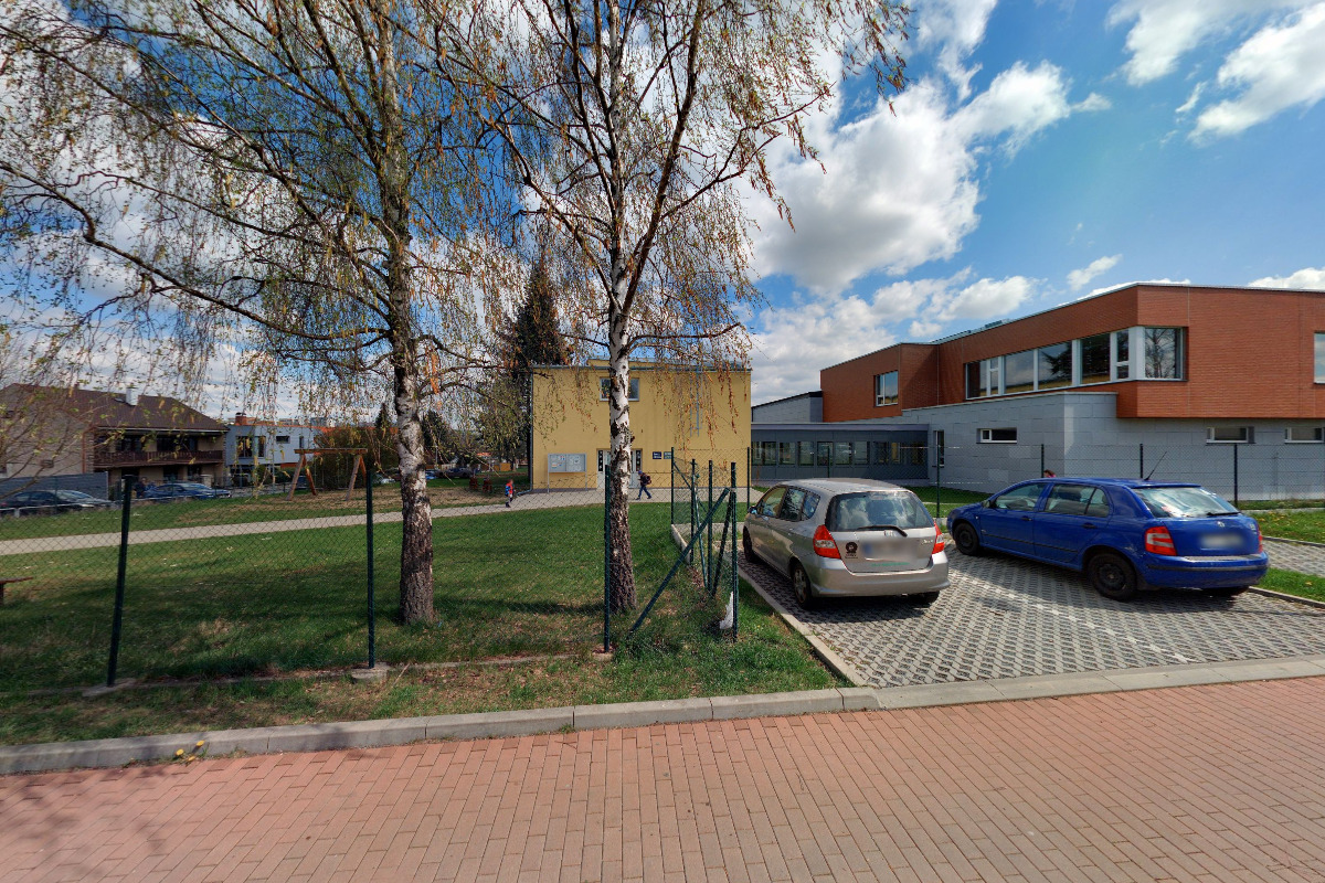 Místní knihovna Praha 5 - ­Řeporyje foto 4