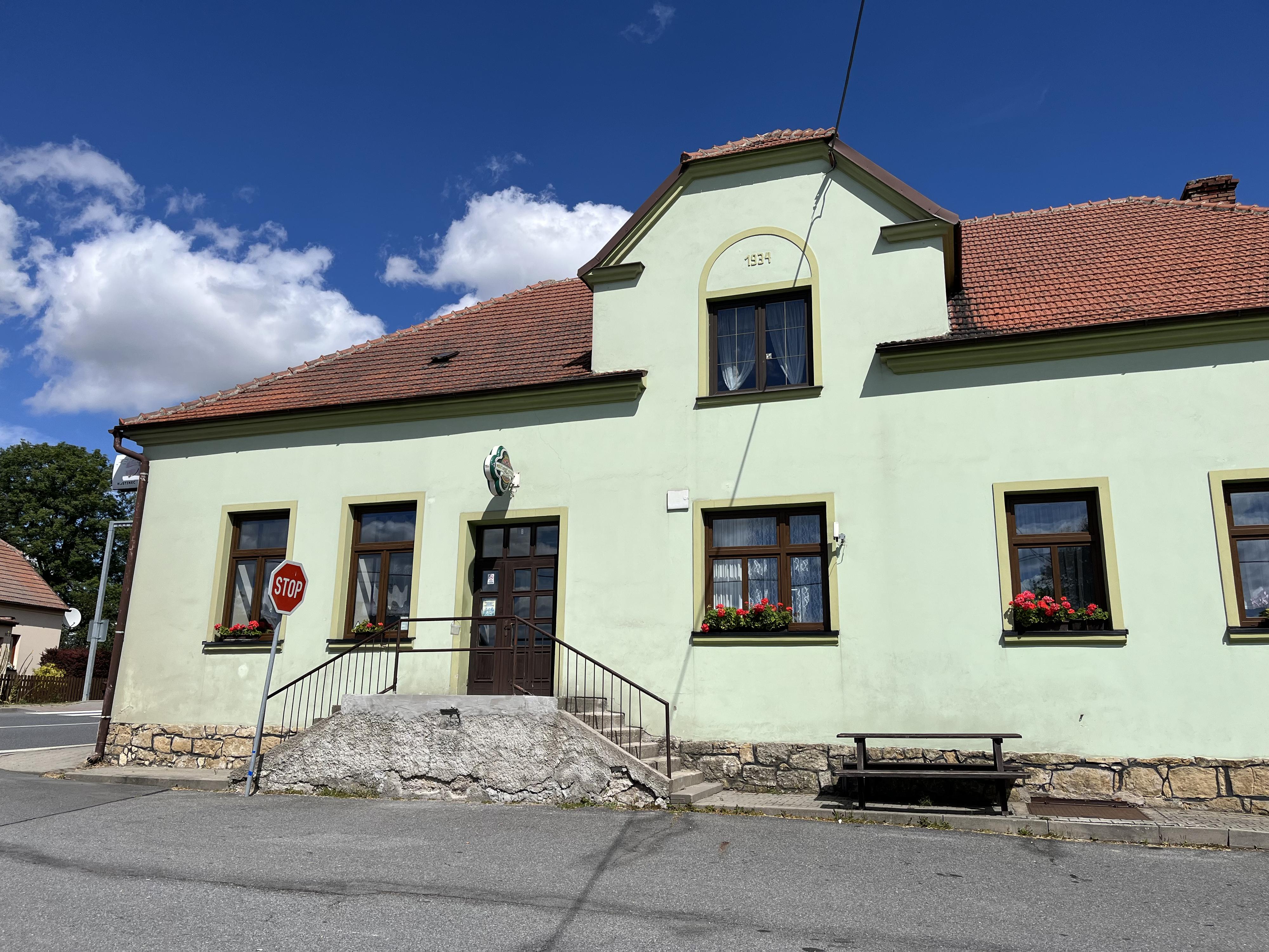 Hostinec u zastávky foto 3