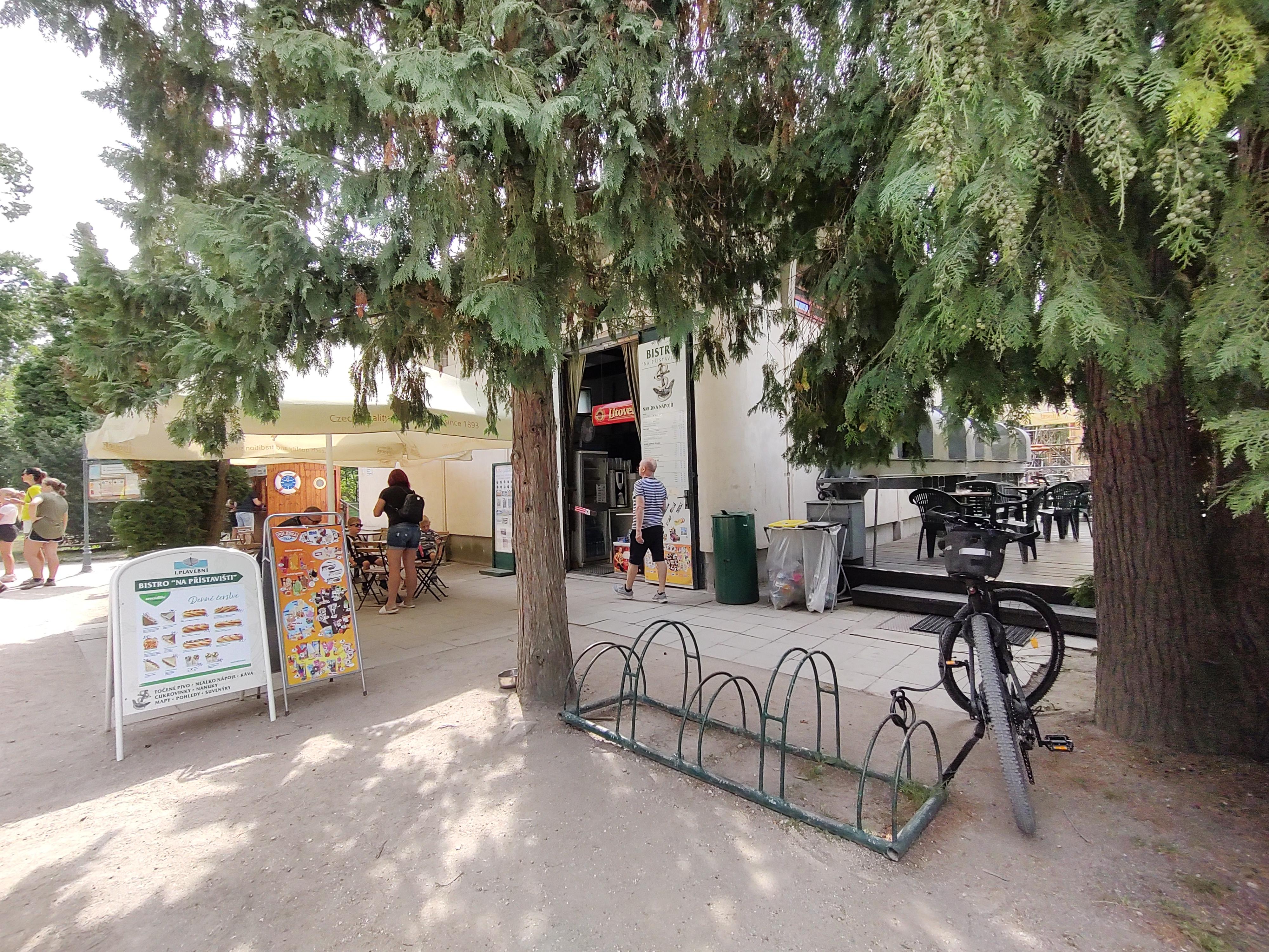 Občerstvení přístaviště Zámek foto 6