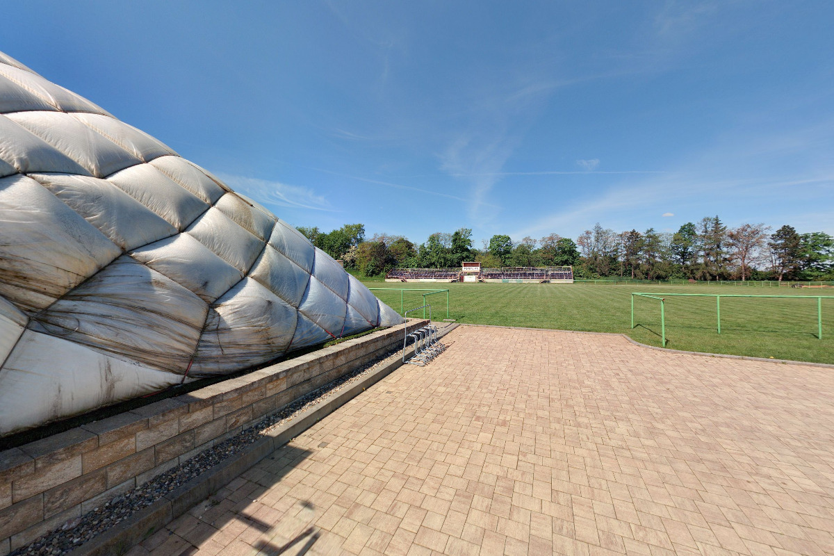 Fotbalové hřiště Zbuzany