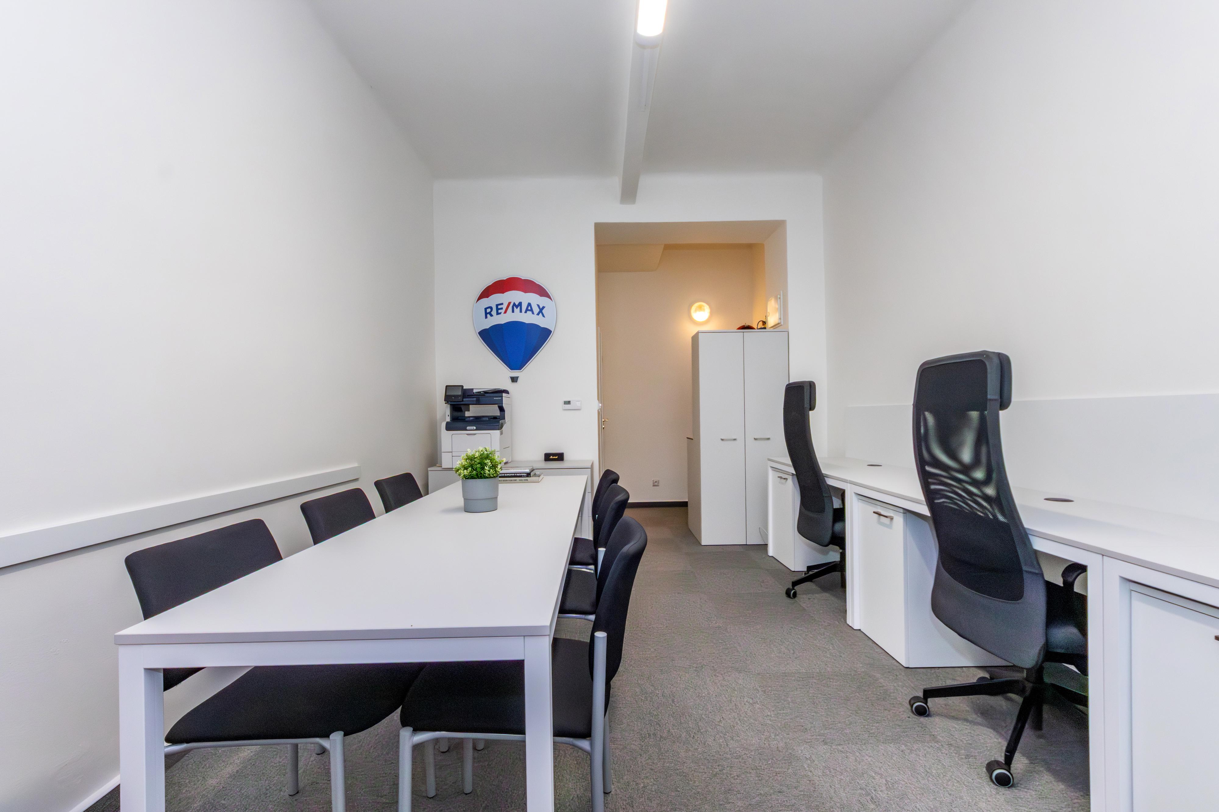 Vlastimil Raška realitní makléř RE/MAX ALFA foto 4