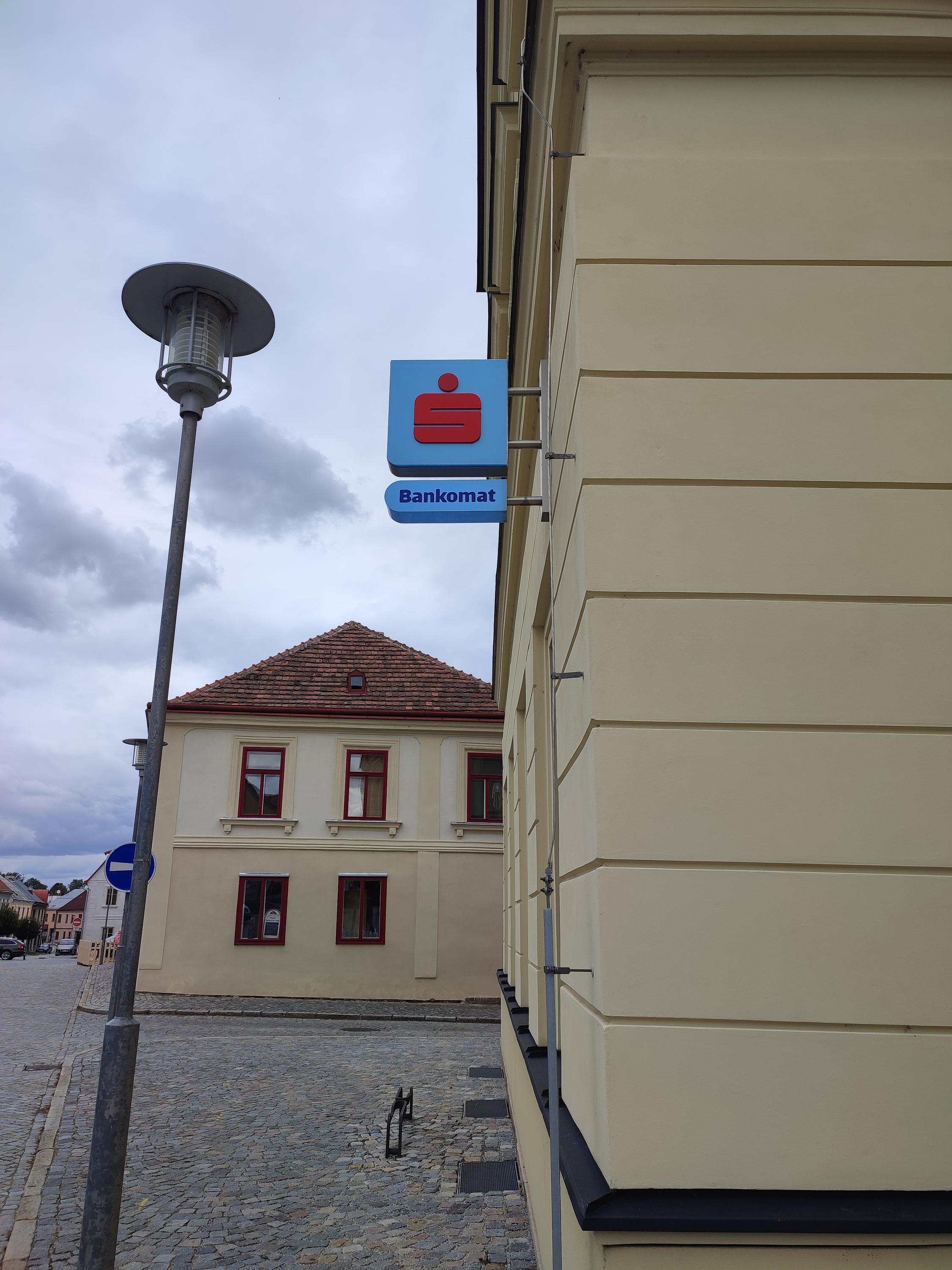 Bankomat České spořitelny foto 2