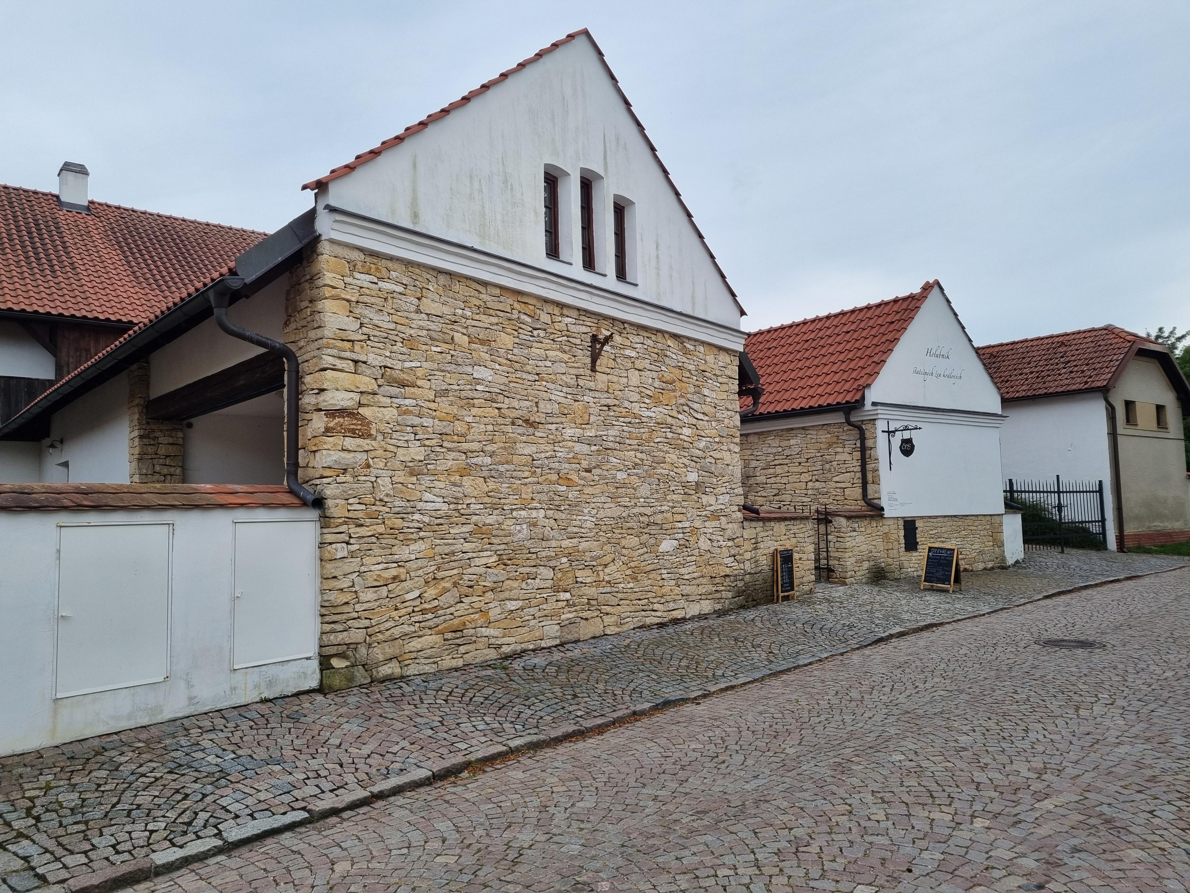 Holubník statečných žen králových