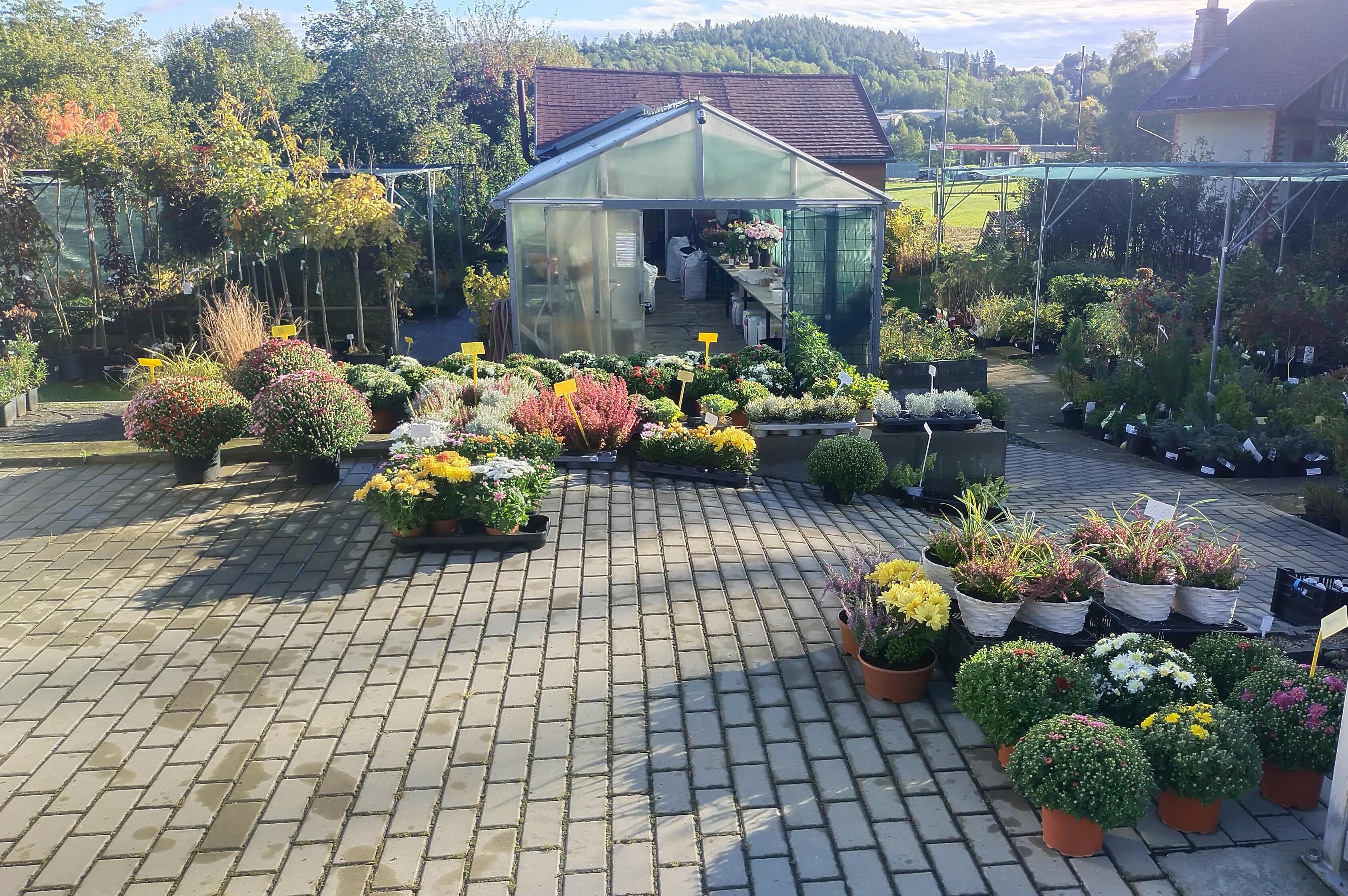 Zahrádka u hřbitova