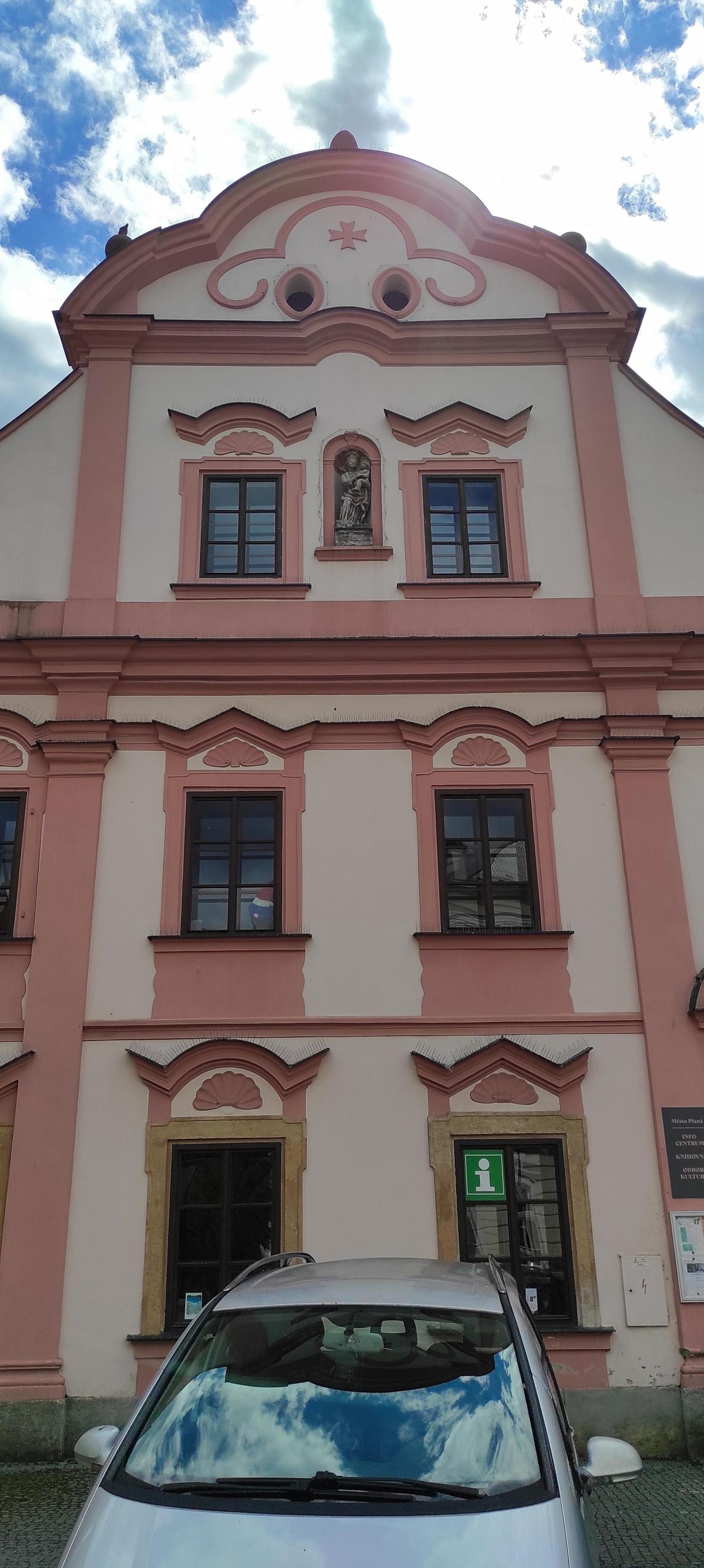 Městská knihovna Planá foto 6