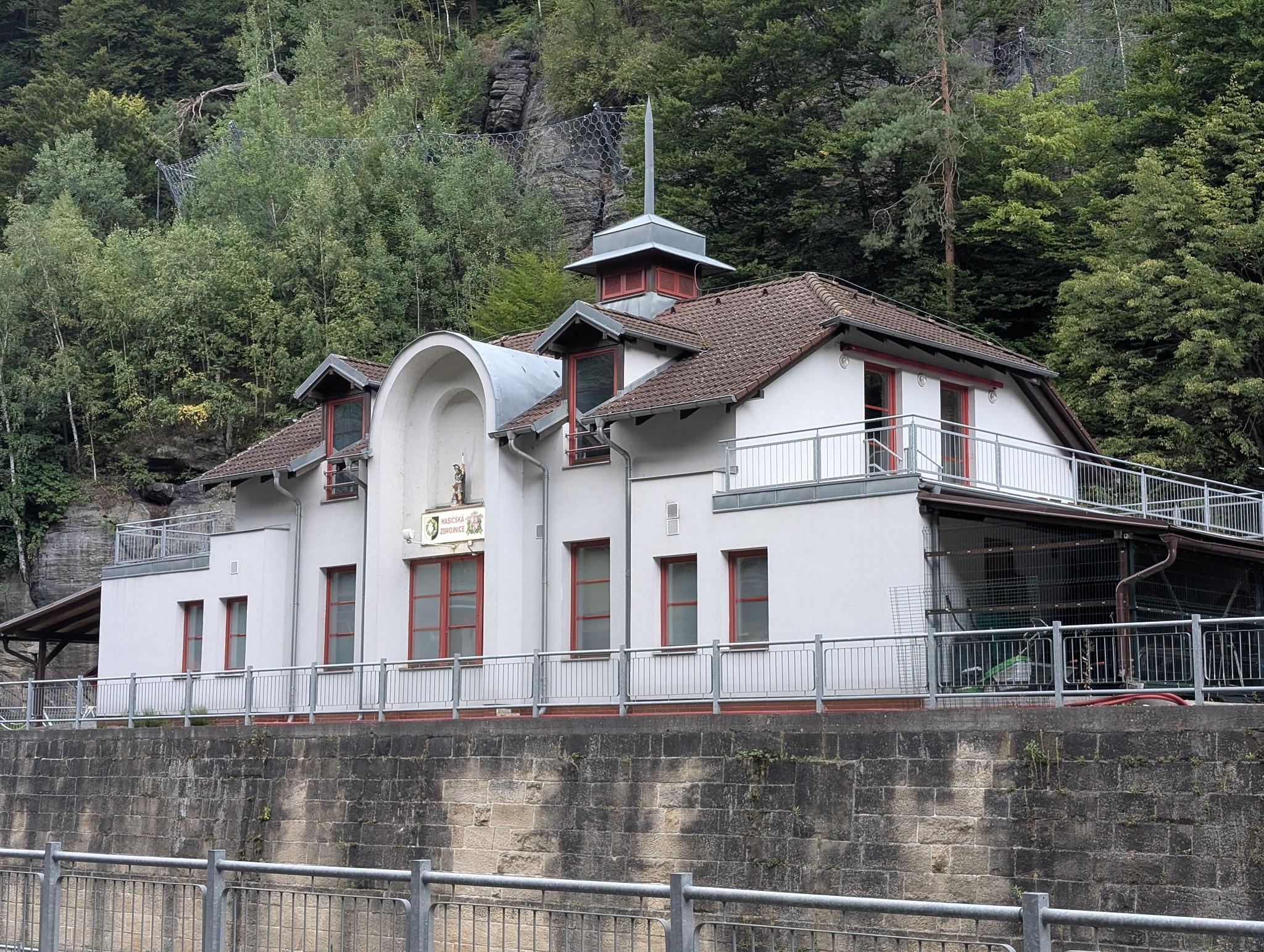 SH ČMS - Sbor dobrovolných hasičů Hřensko foto 5