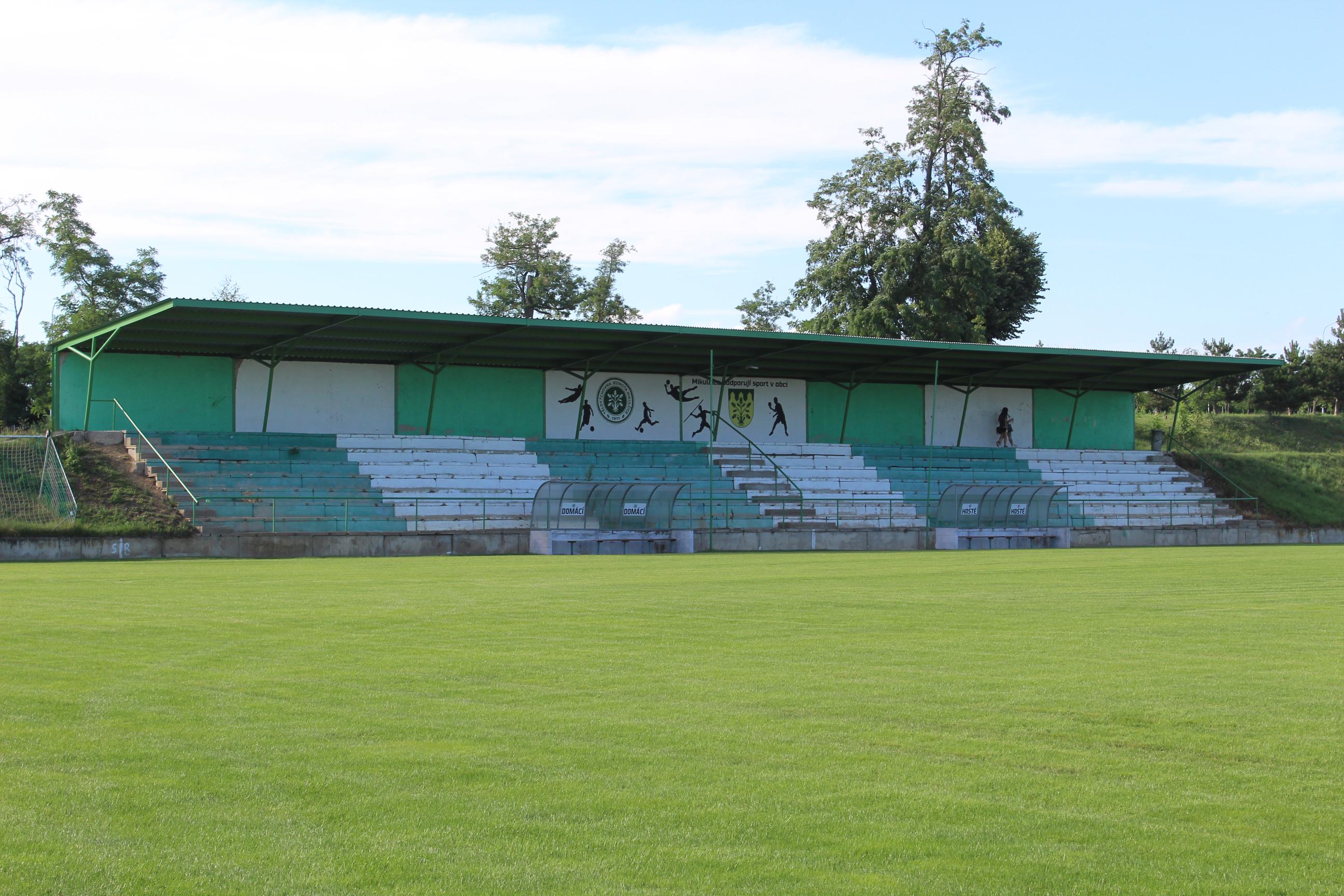 Fotbalové hřiště Mikulčice foto 4