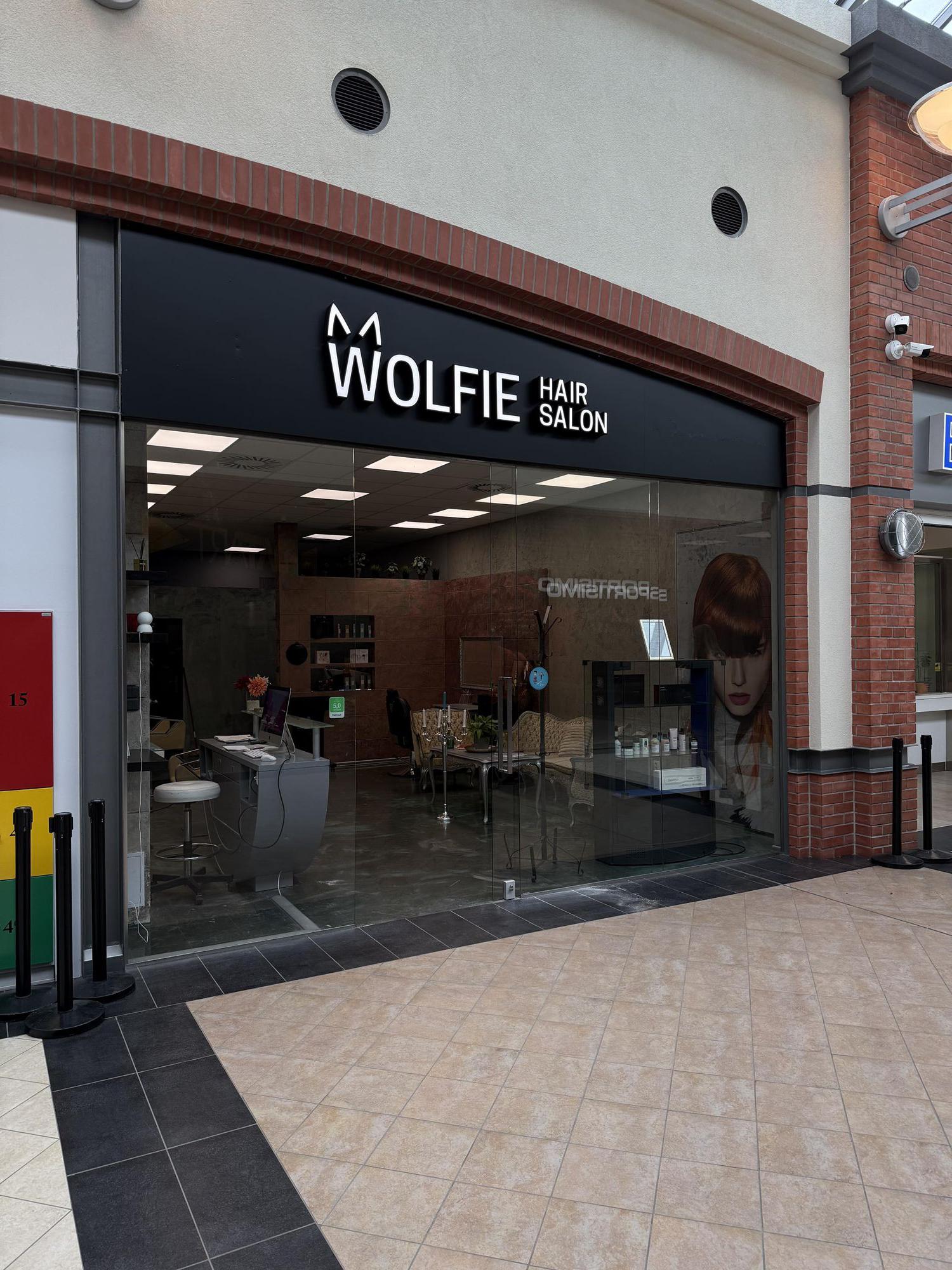 Wolfie Hair Salon foto 3