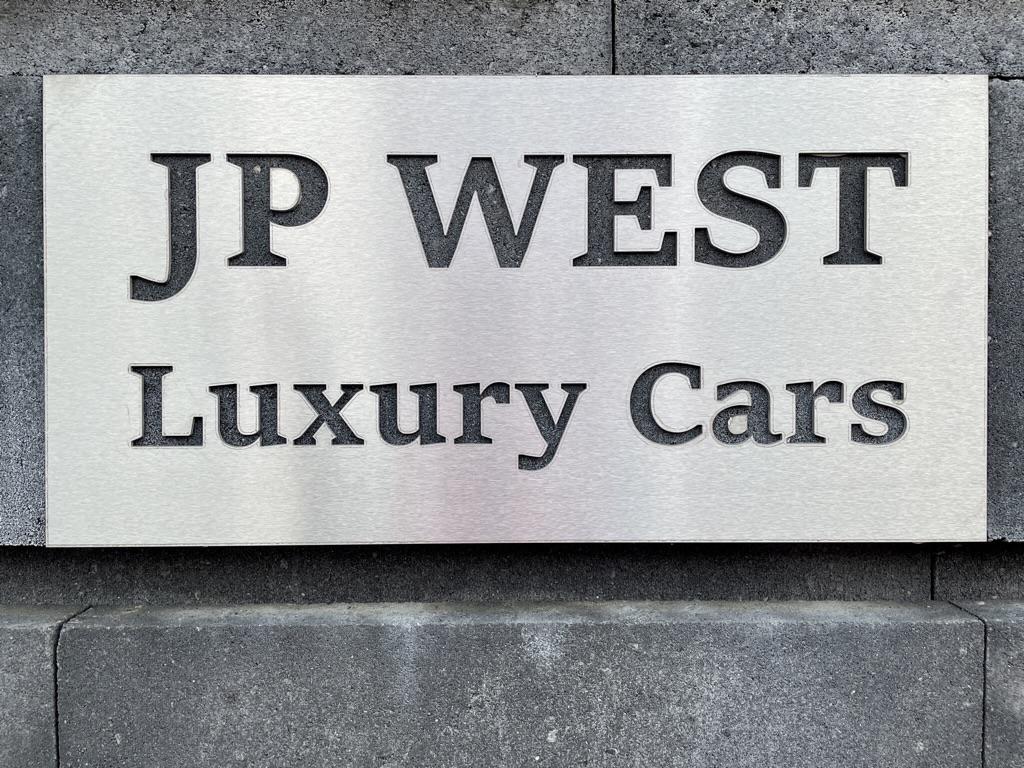 JP WEST Luxury Cars s.r.o. foto 5