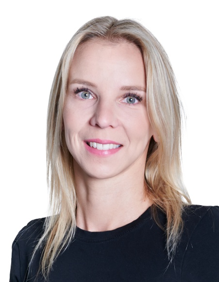 Adéla Zárubová - realitní makléřka foto 2