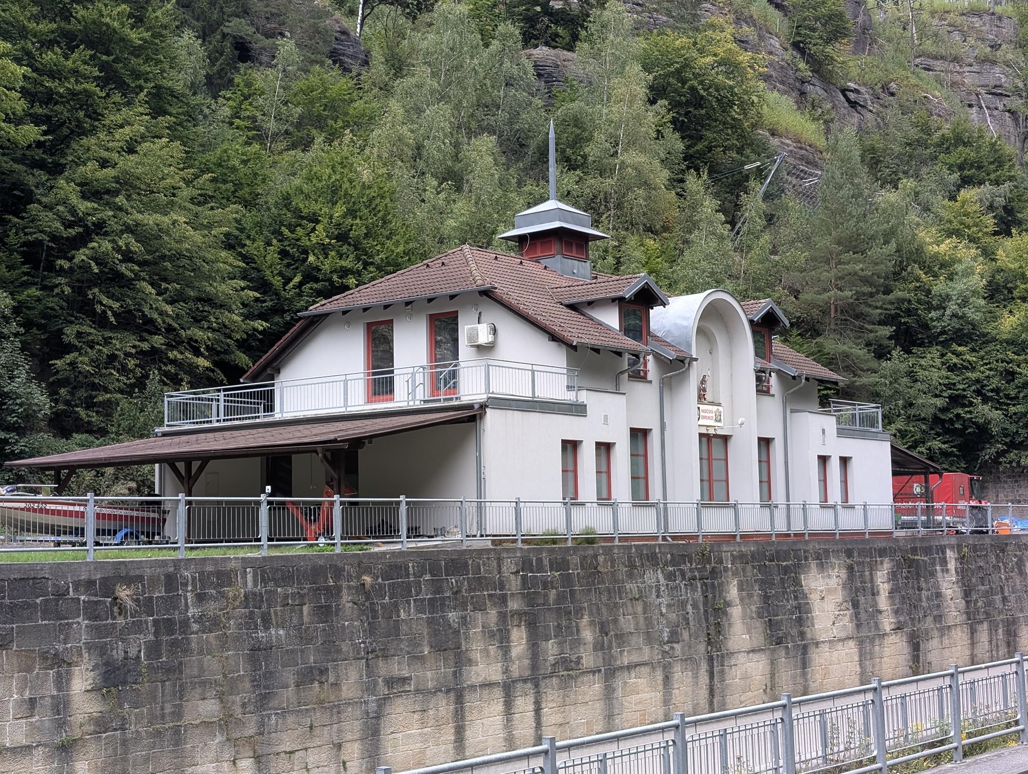 SH ČMS - Sbor dobrovolných hasičů Hřensko foto 3