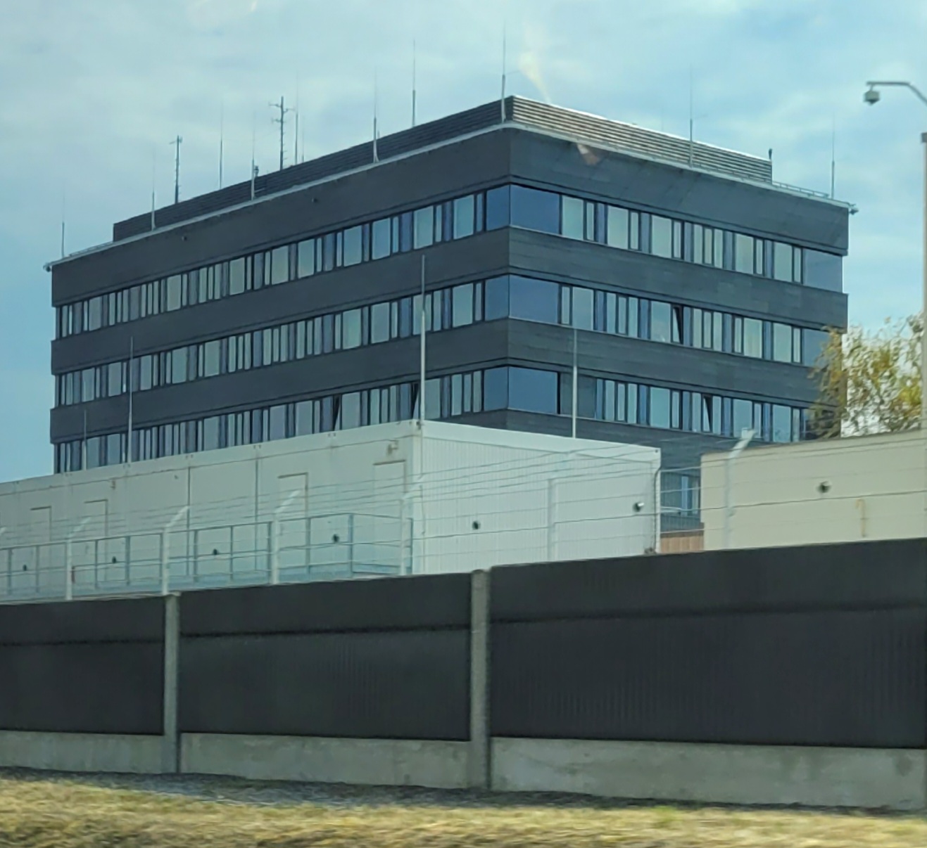 Bezpečnostní informační služba foto 4