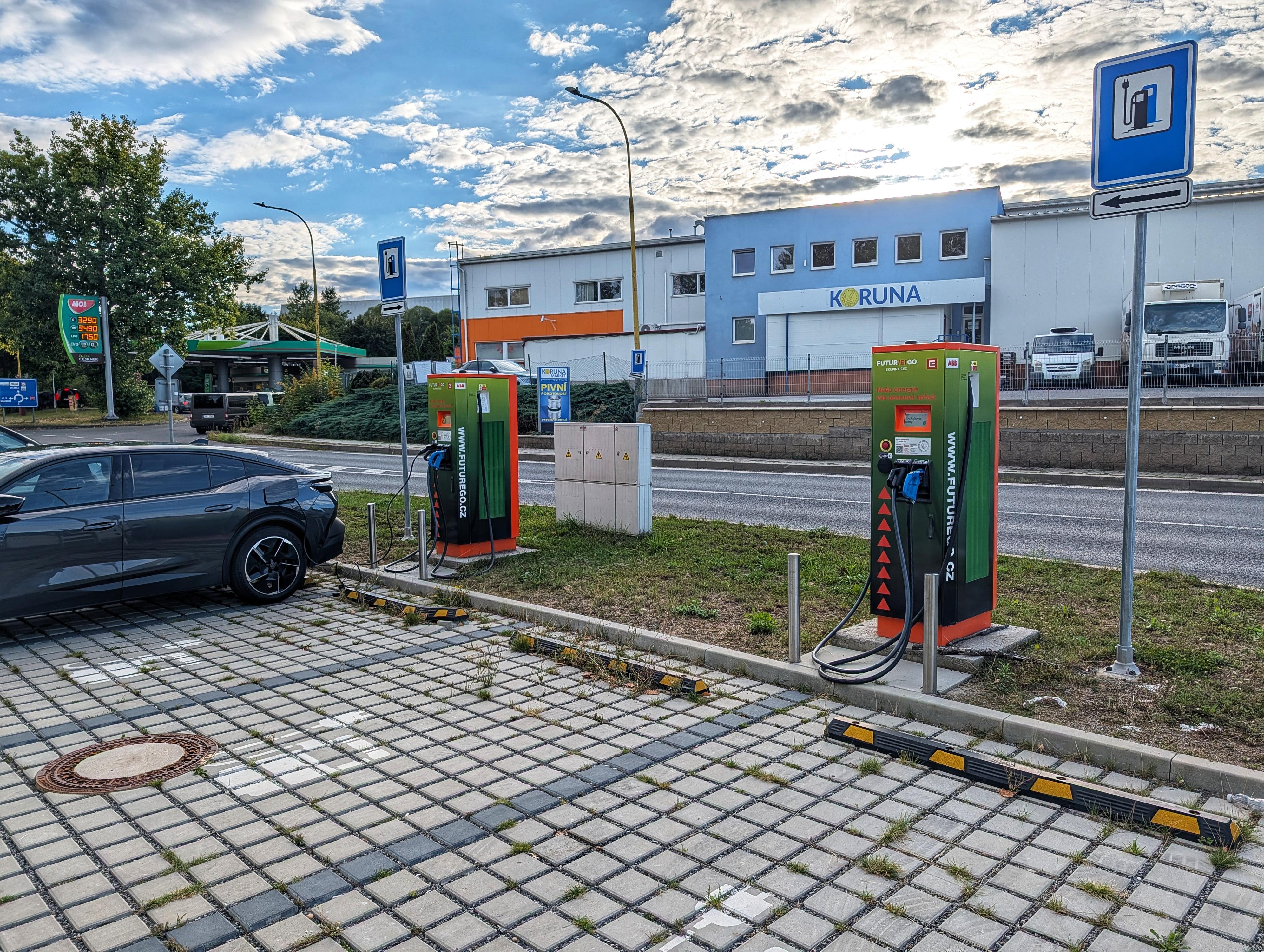 Nabíjecí stanice ČEZ