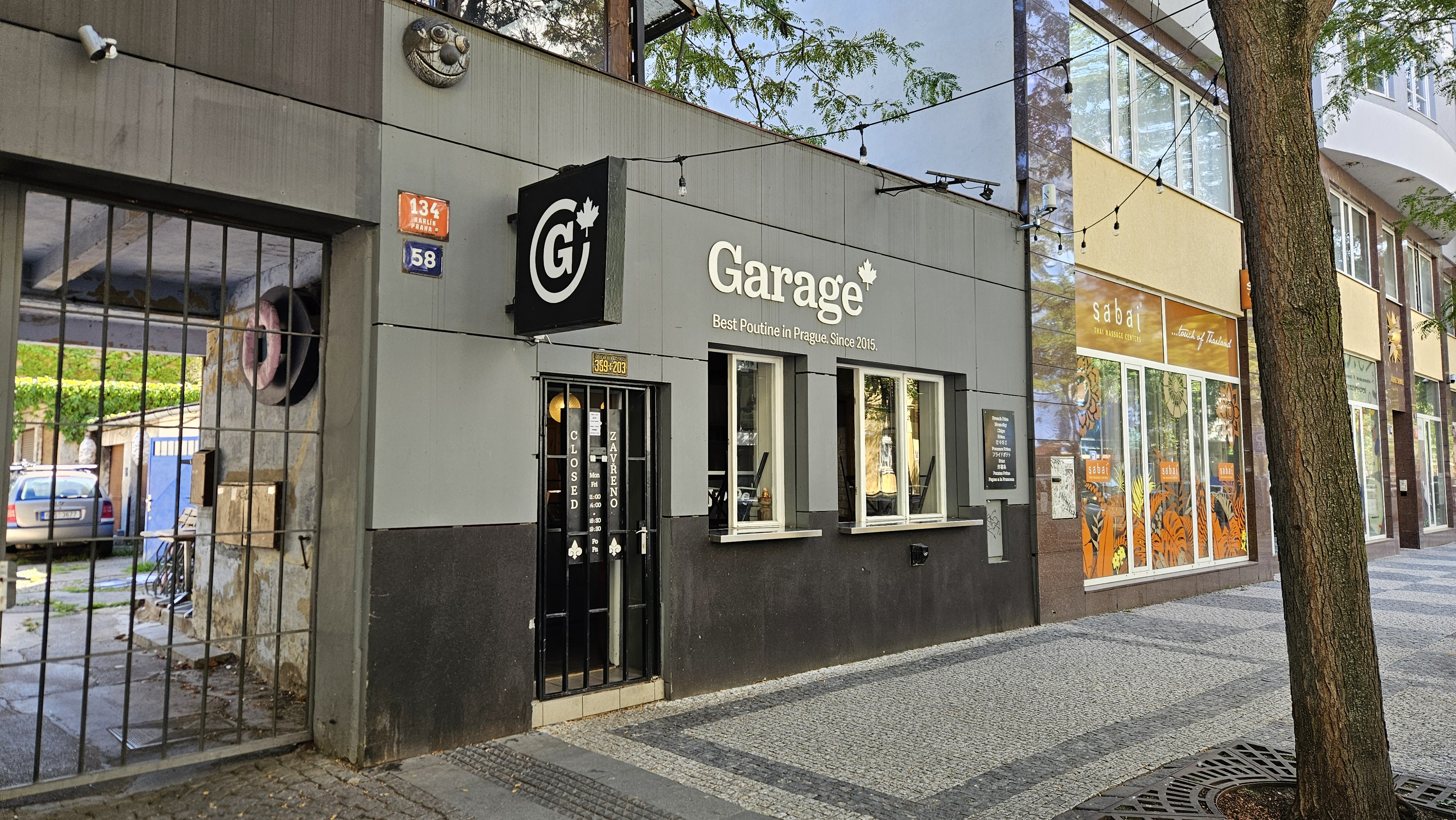 Garage - Poutine foto 2