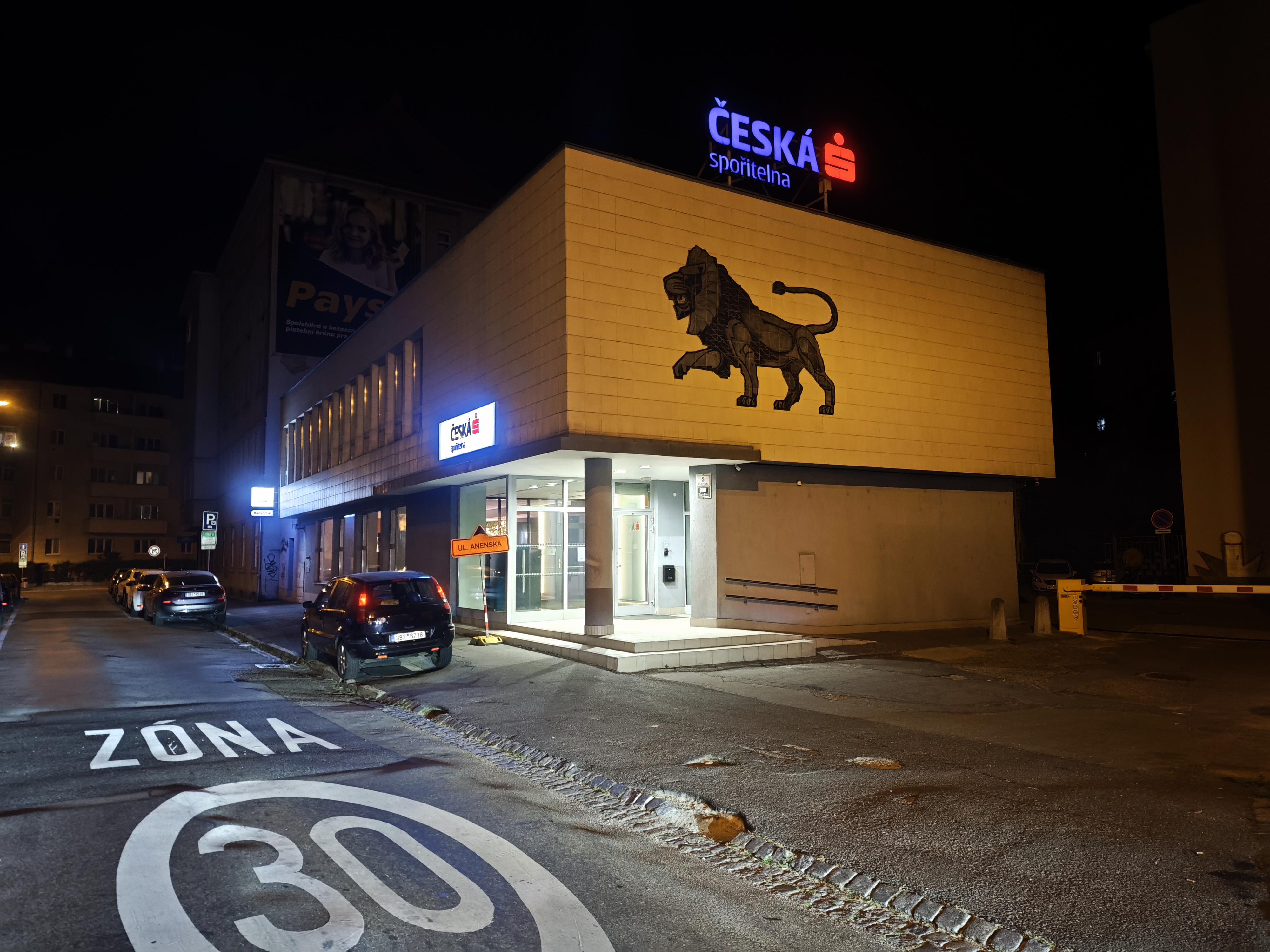 Česká spořitelna, a.s. foto 2
