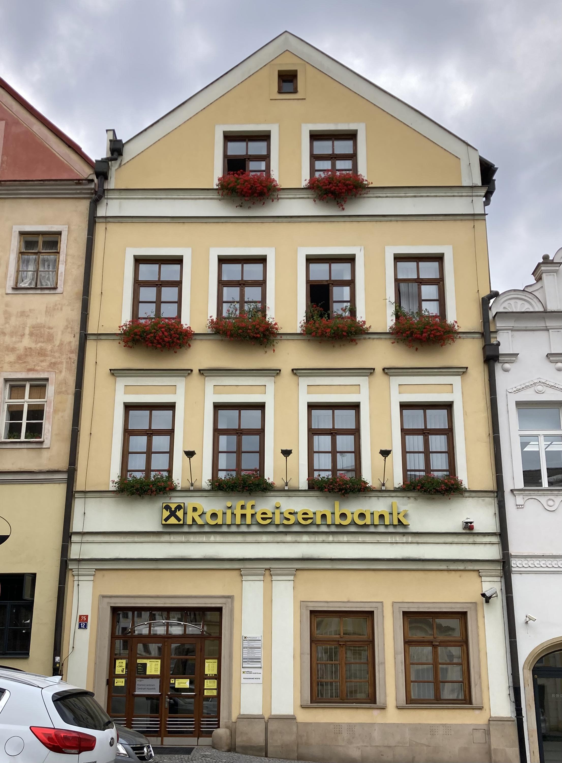 Raiffeisenbank - pobočka foto 3