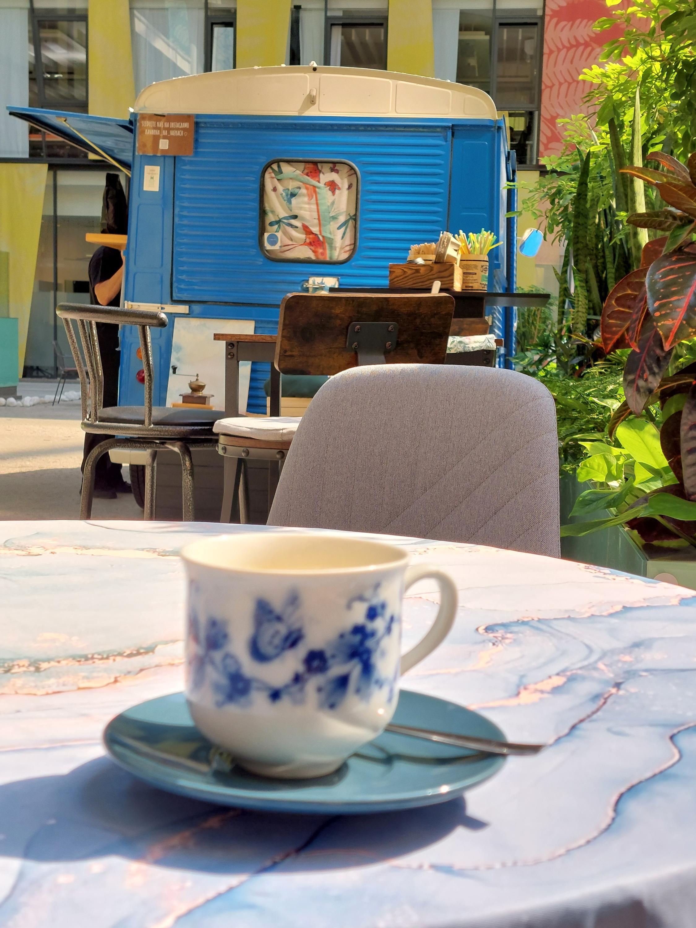 Kavárna na Vážkách foto 3