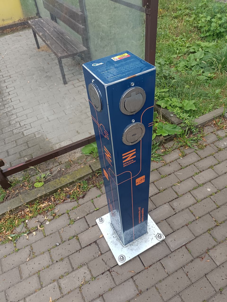 Nabíjecí zásuvka pro elektrokola foto 3