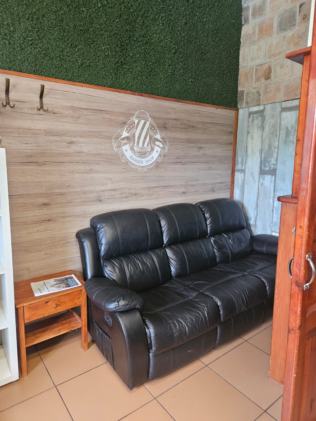Barber shop Bílina foto 3