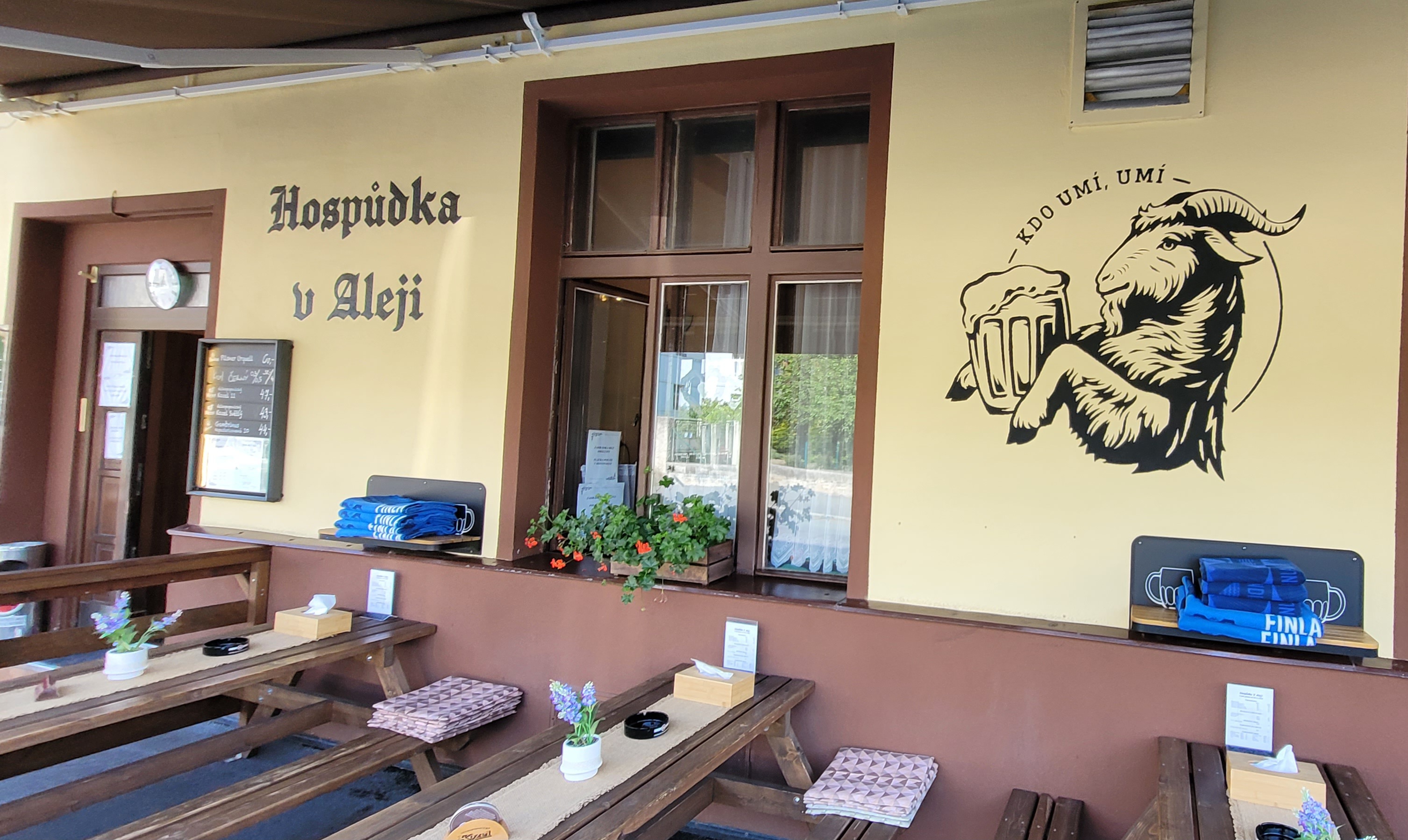 Hospůdka V Áleji foto 2