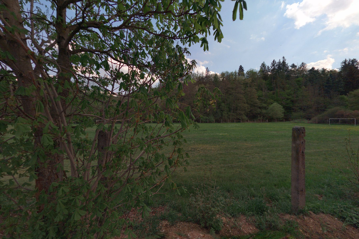 Fotbalové hřiště Hředle