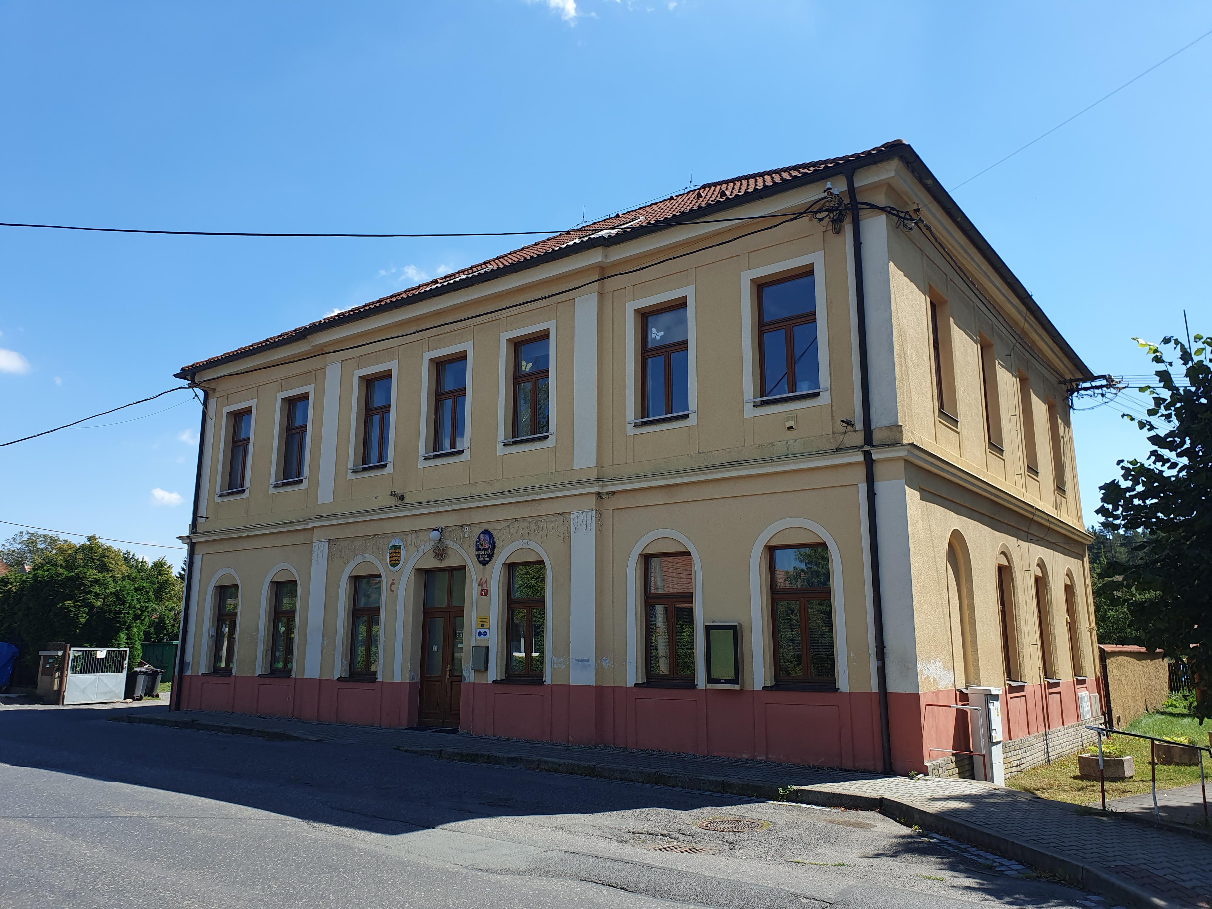 Horní Bezděkov - obecní úřad