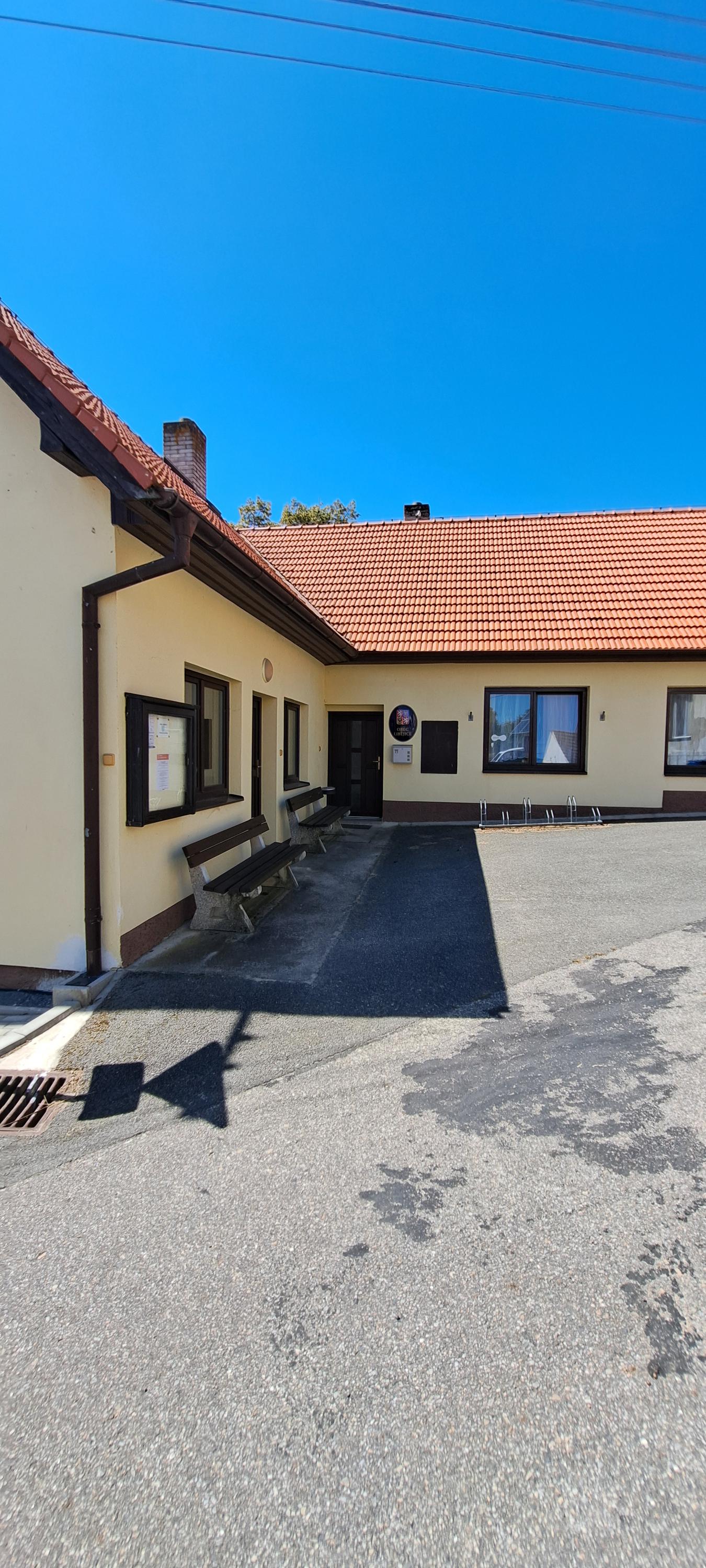 Libějice - obecní úřad foto 2