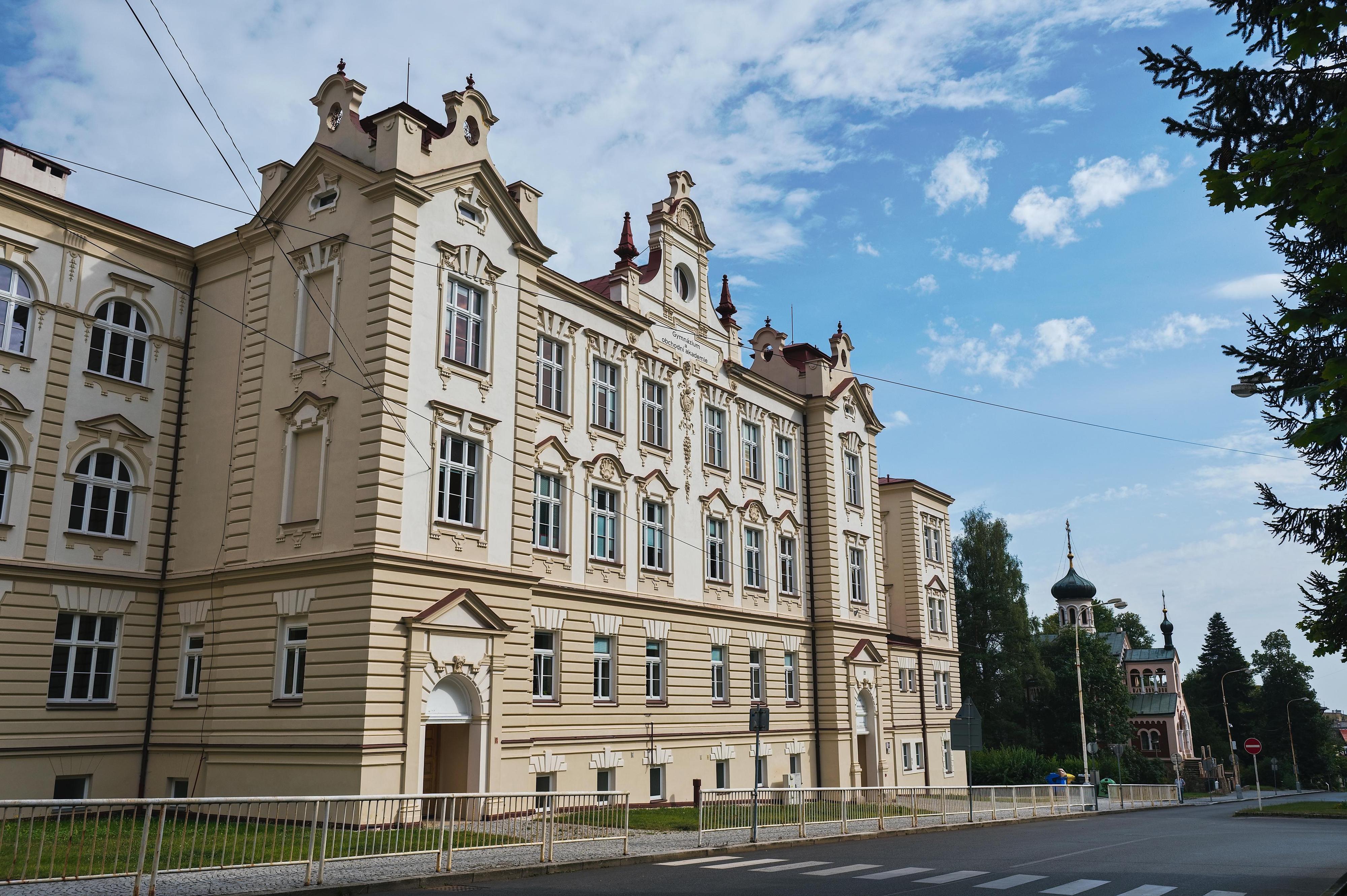 Gymnázium a obchodní akademie Mariánské Lázně foto 5
