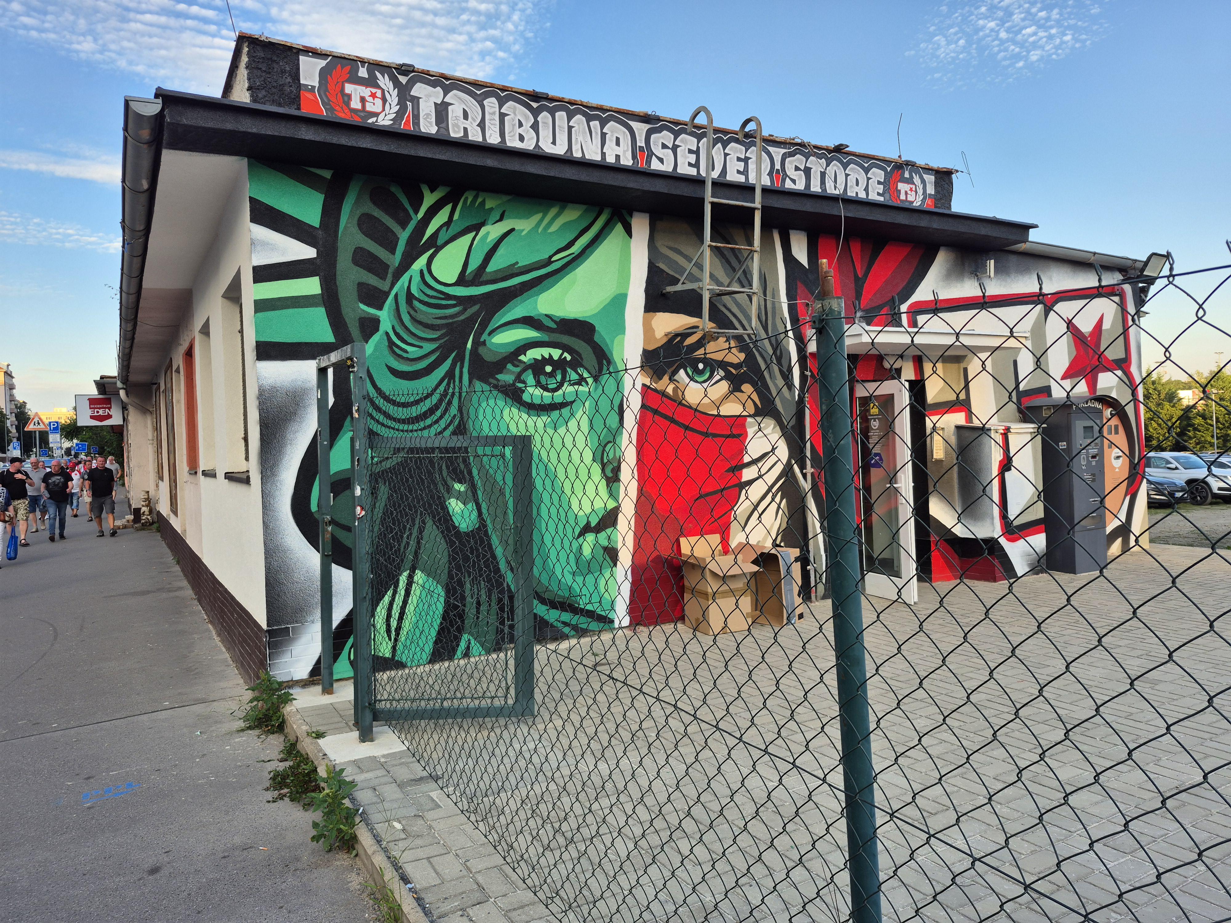 Tribuna Sever Store foto 4