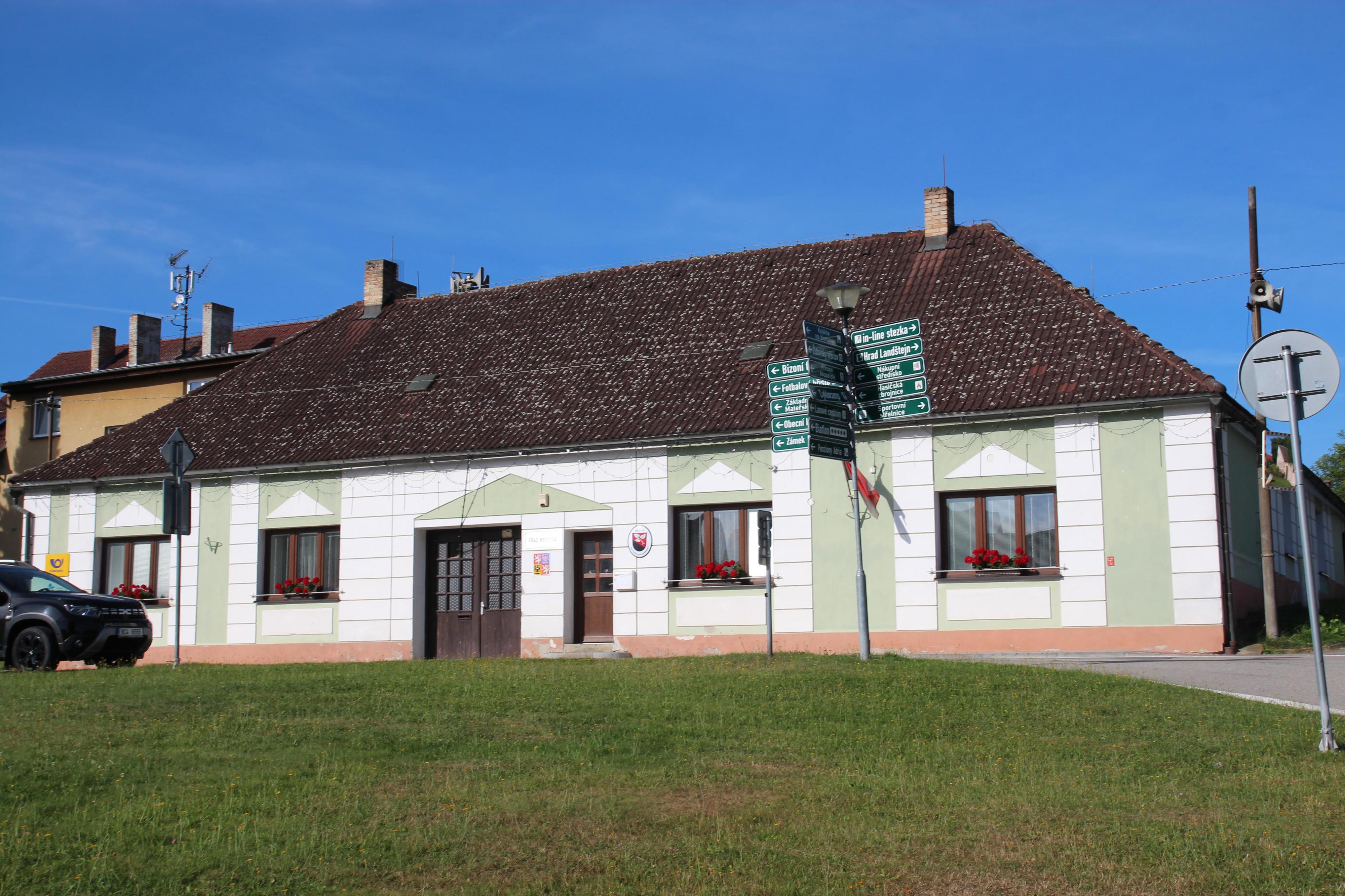 Staré Město pod Landštejnem - úřad městyse foto 4