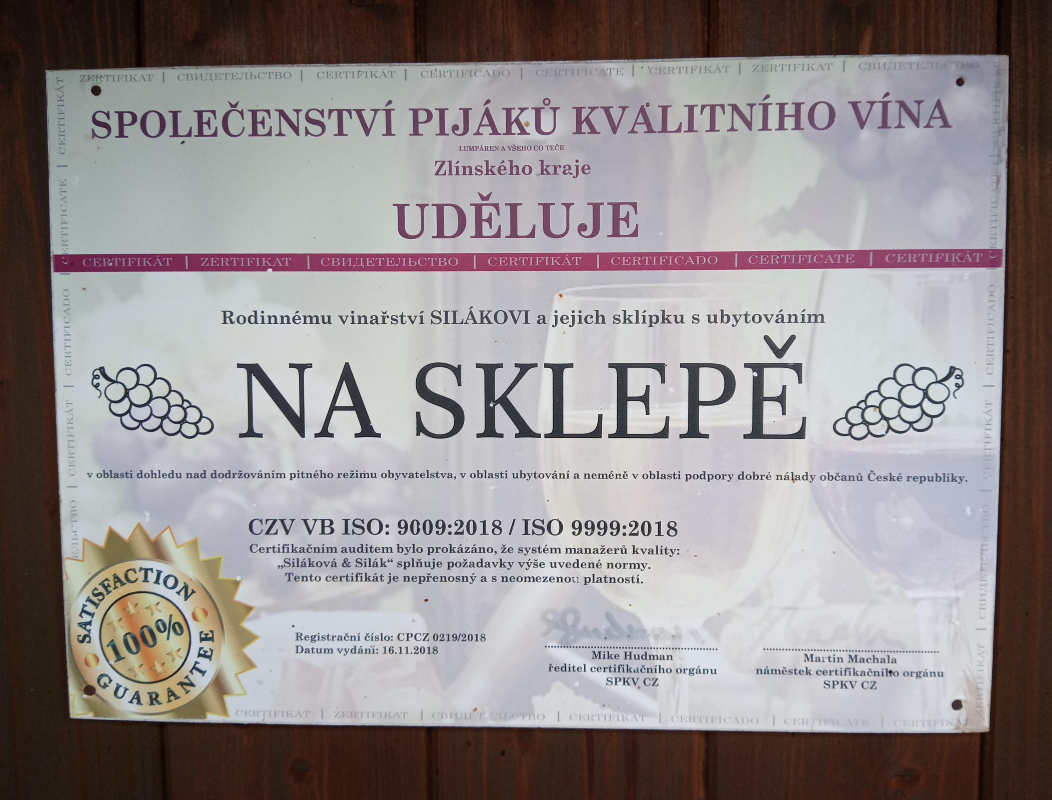Na sklepě foto 2