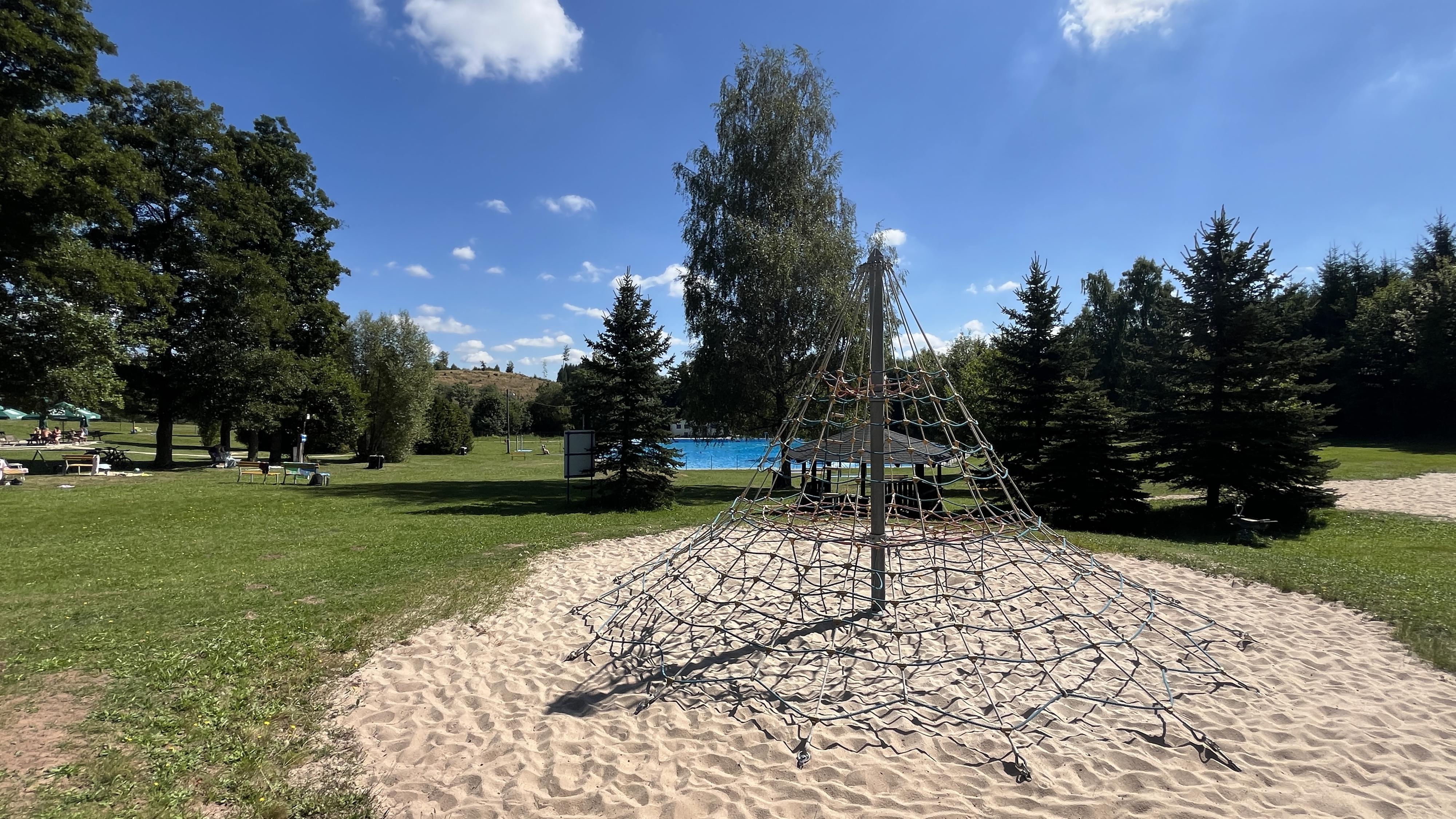 Městské koupaliště Lomnice nad Popelkou foto 5