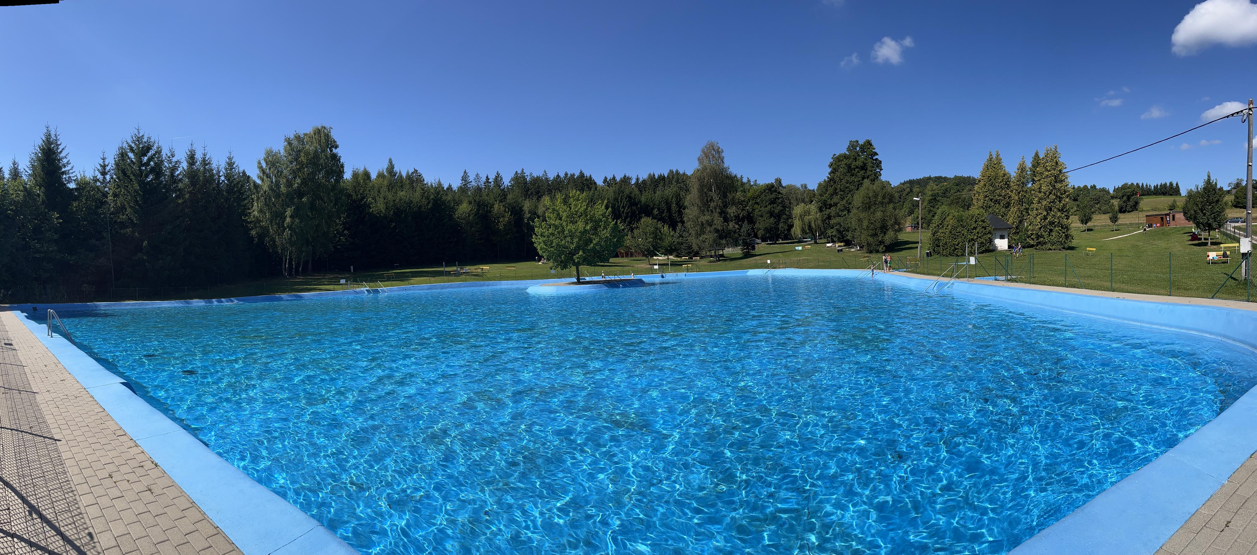Městské koupaliště Lomnice nad Popelkou foto 4