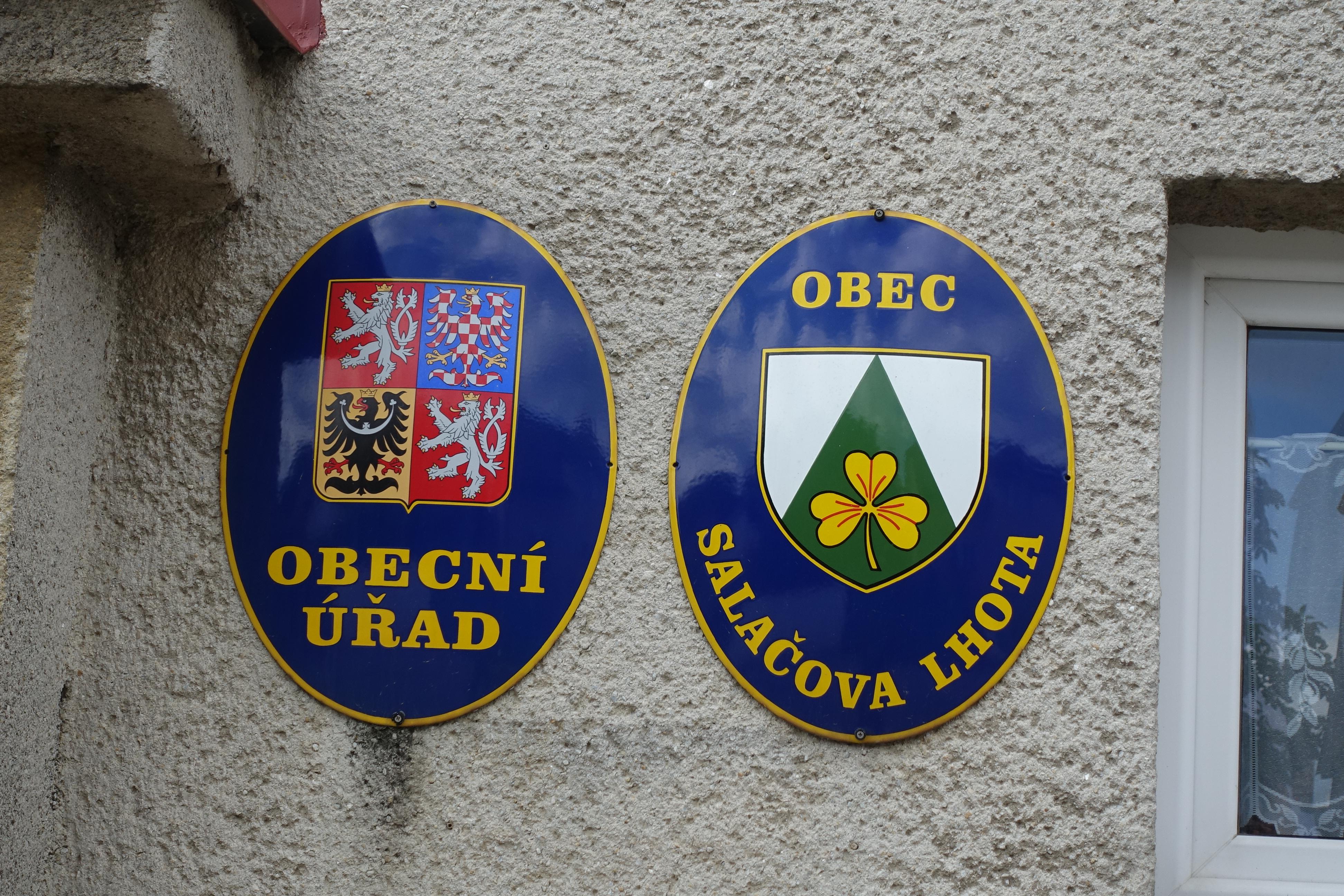 Salačova Lhota - obecní úřad foto 2