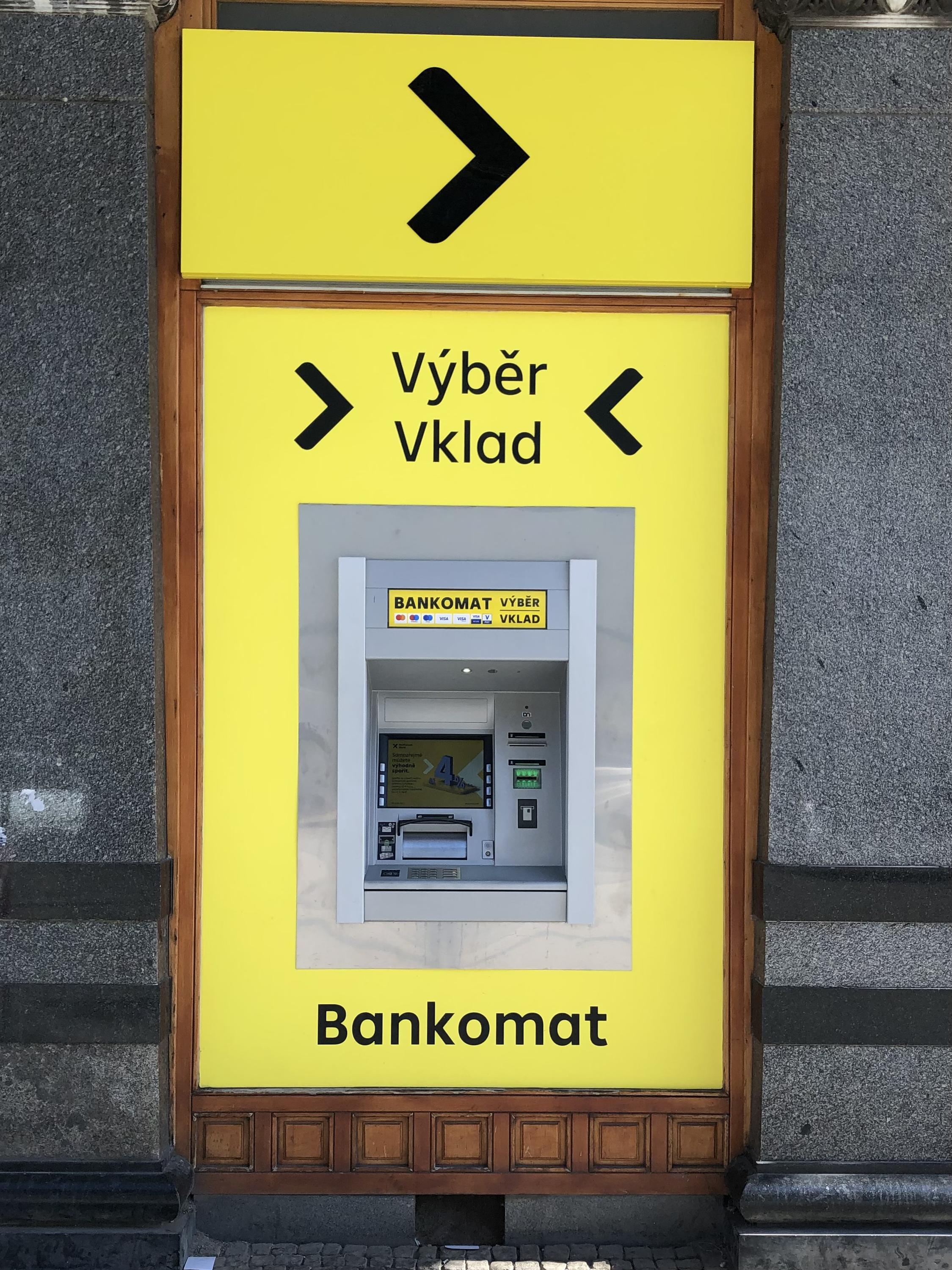 Raiffeisenbank - bankomat foto 5