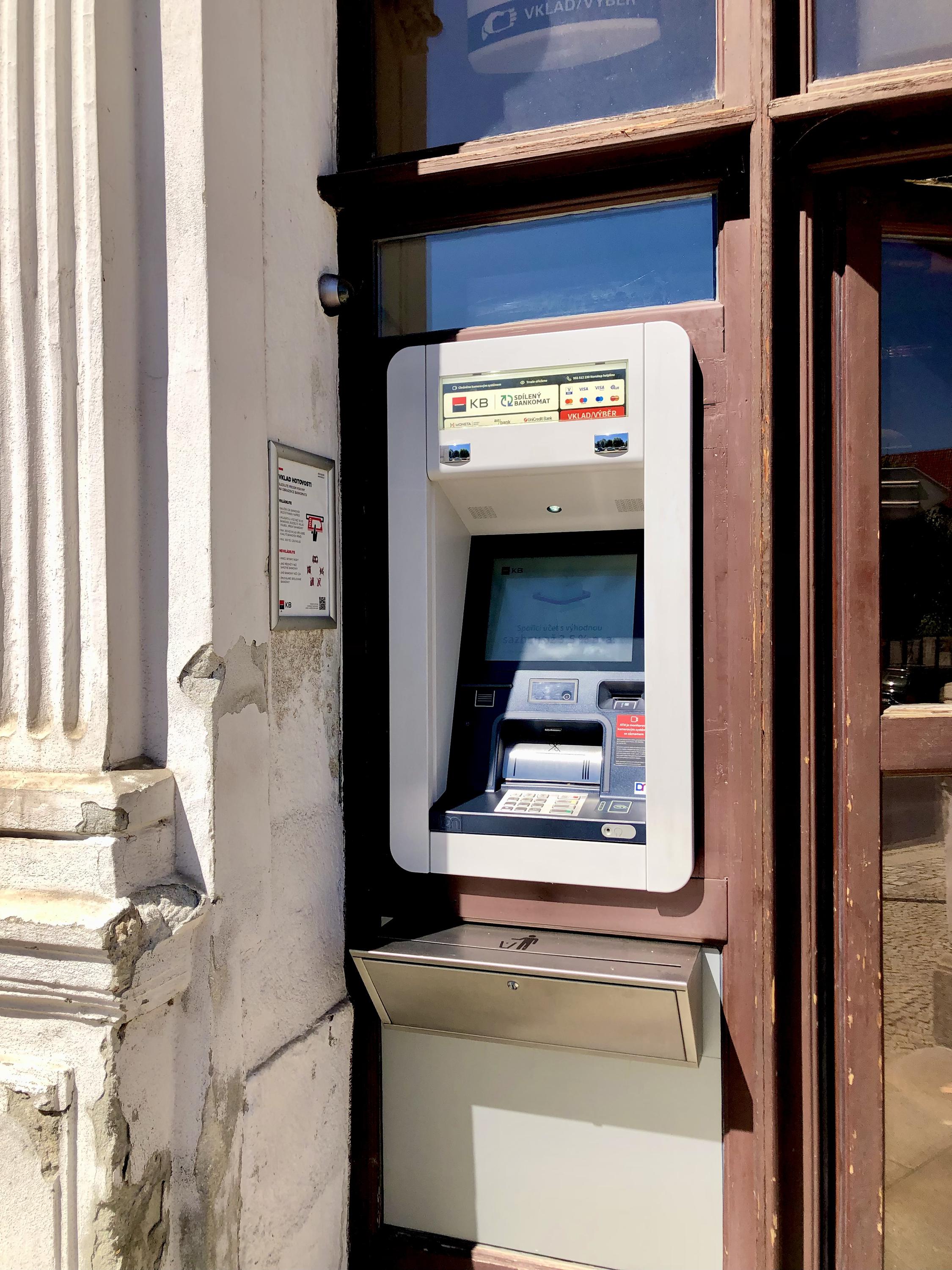 Bankomat Komerční banky foto 3