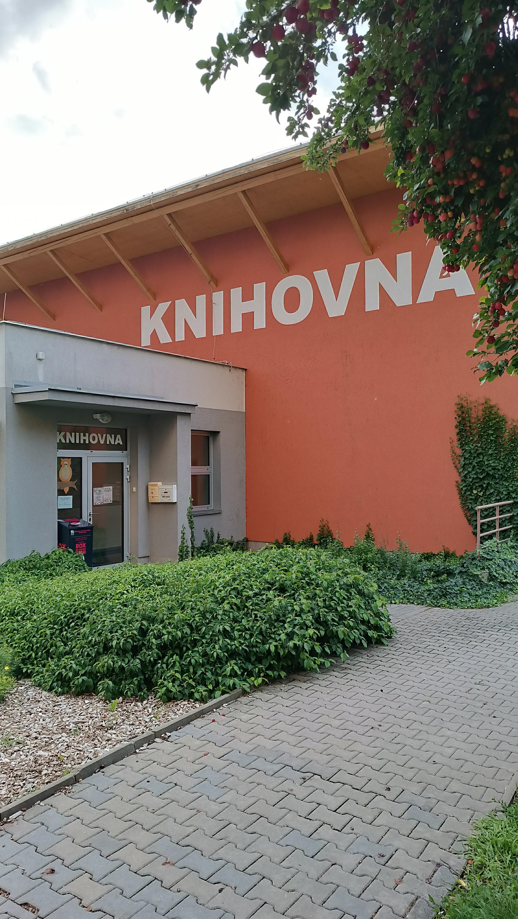 Knihovna Františka Kožíka Uherský Brod foto 2