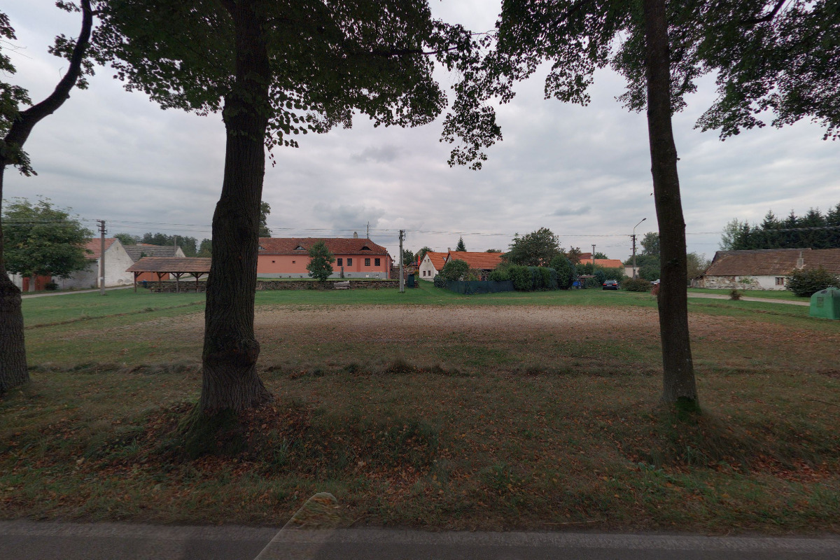 Multifunkční hřiště Pístina foto 2