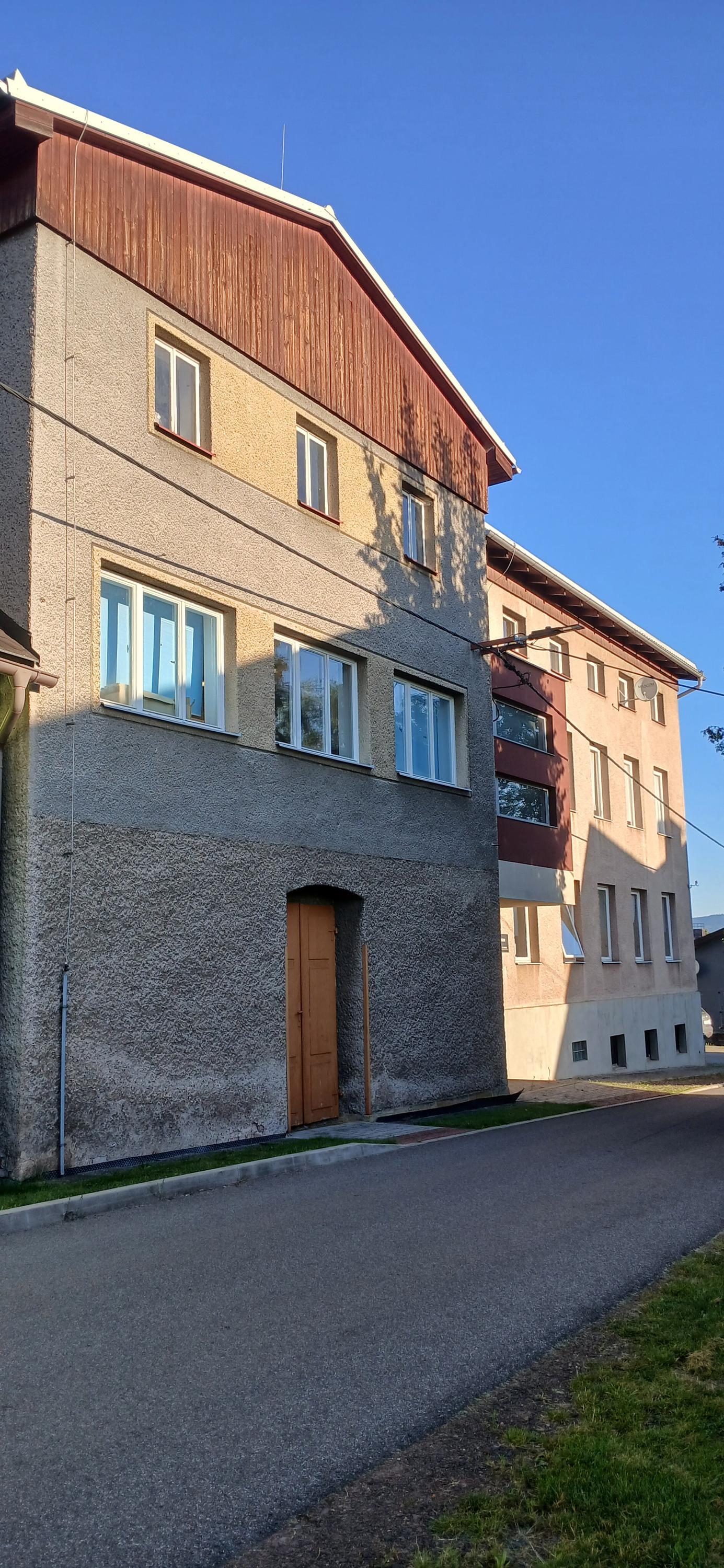 Dřevoterm, s.r.o. – výrobce stínicí techniky PAVON foto 4