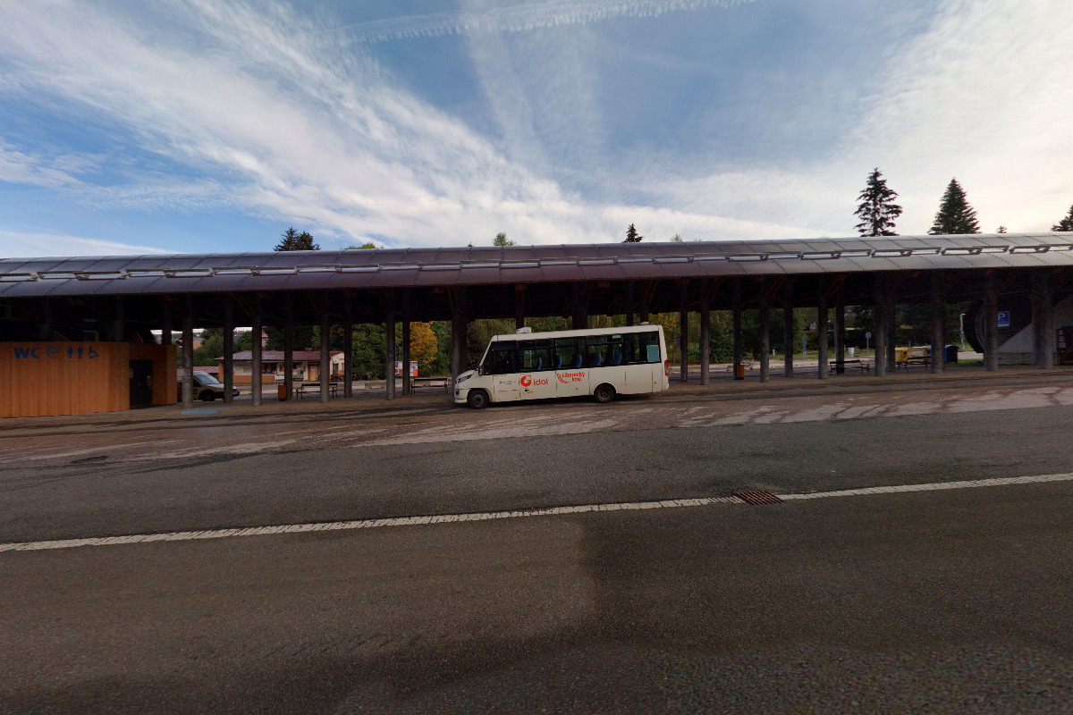 Nabíjecí stanice pro elektrokola a mobilní zařízení foto 2