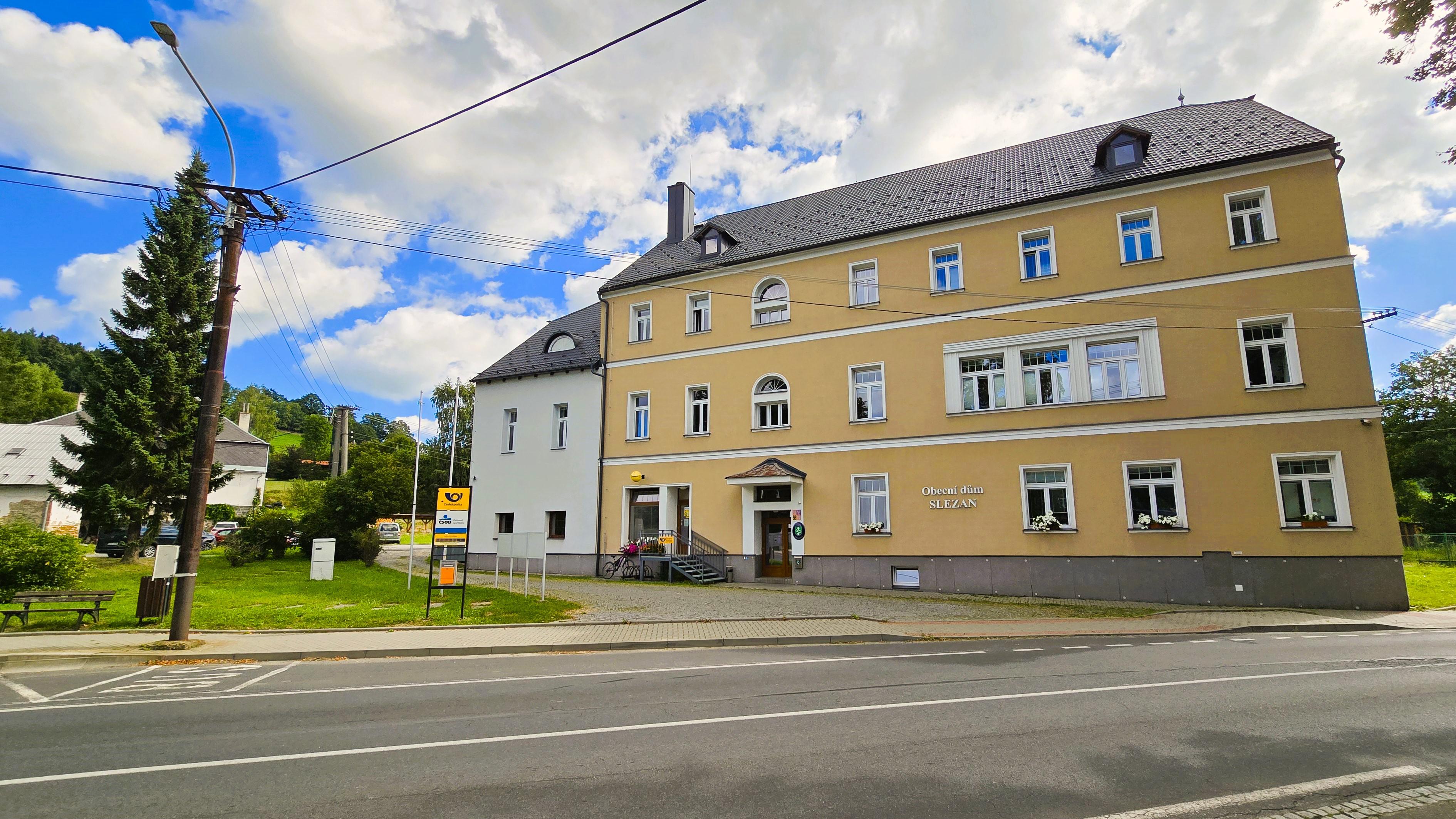 Karlovice - obecní úřad foto 4