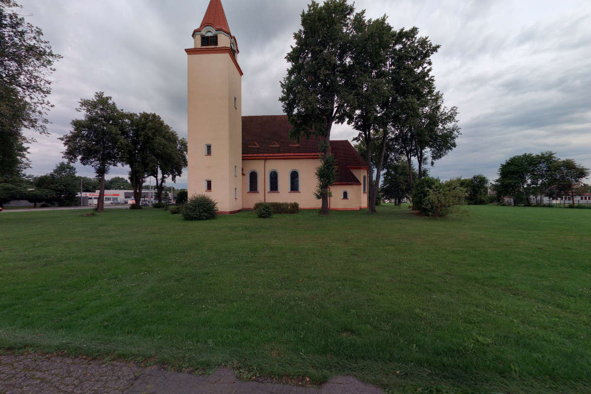 Kavárna u kostela