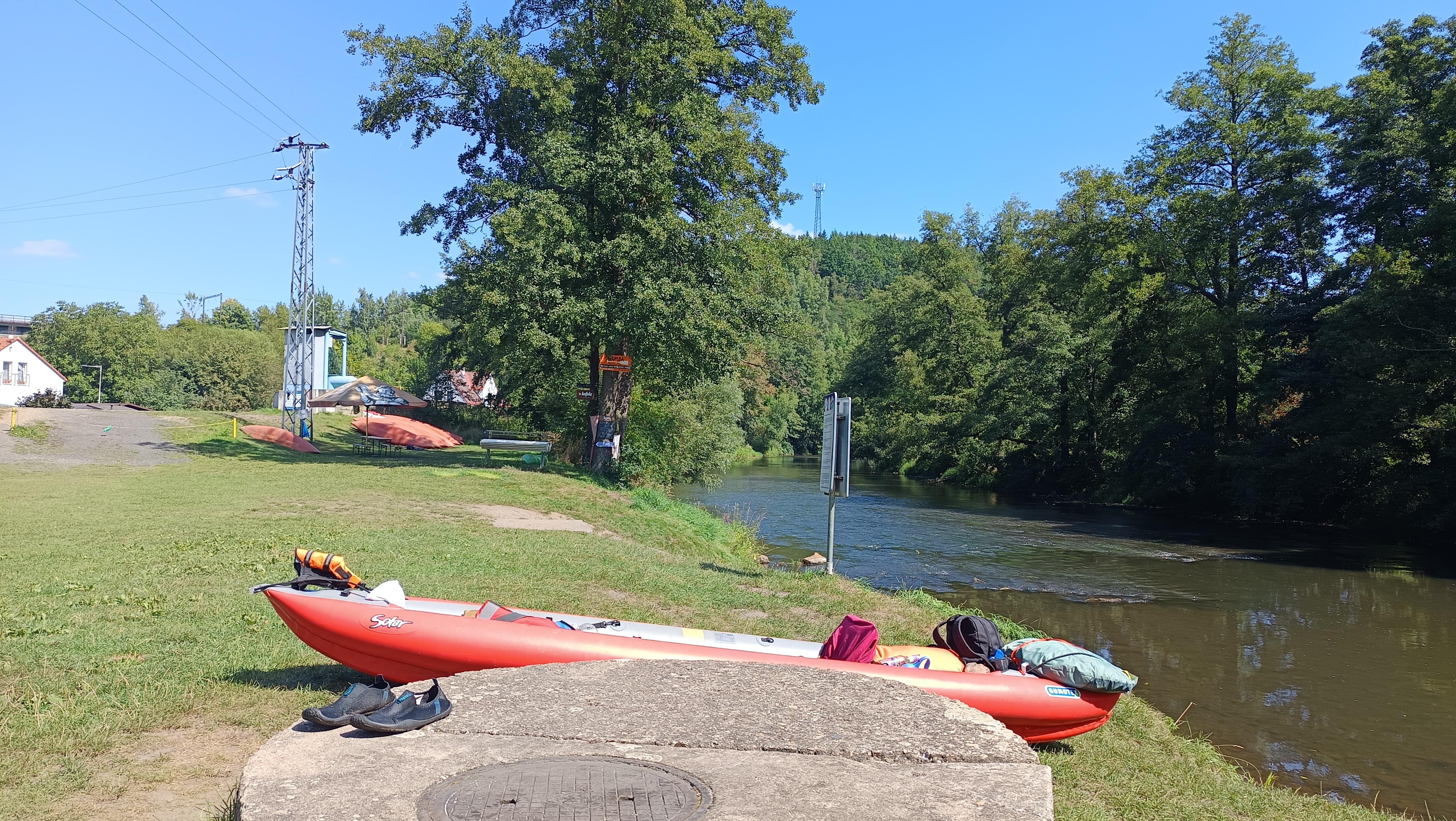 Půjčovna lodí Leština foto 2