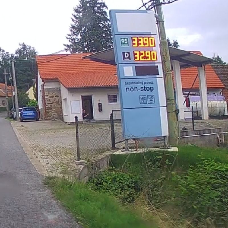 Čerpací stanice Zbečno foto 2