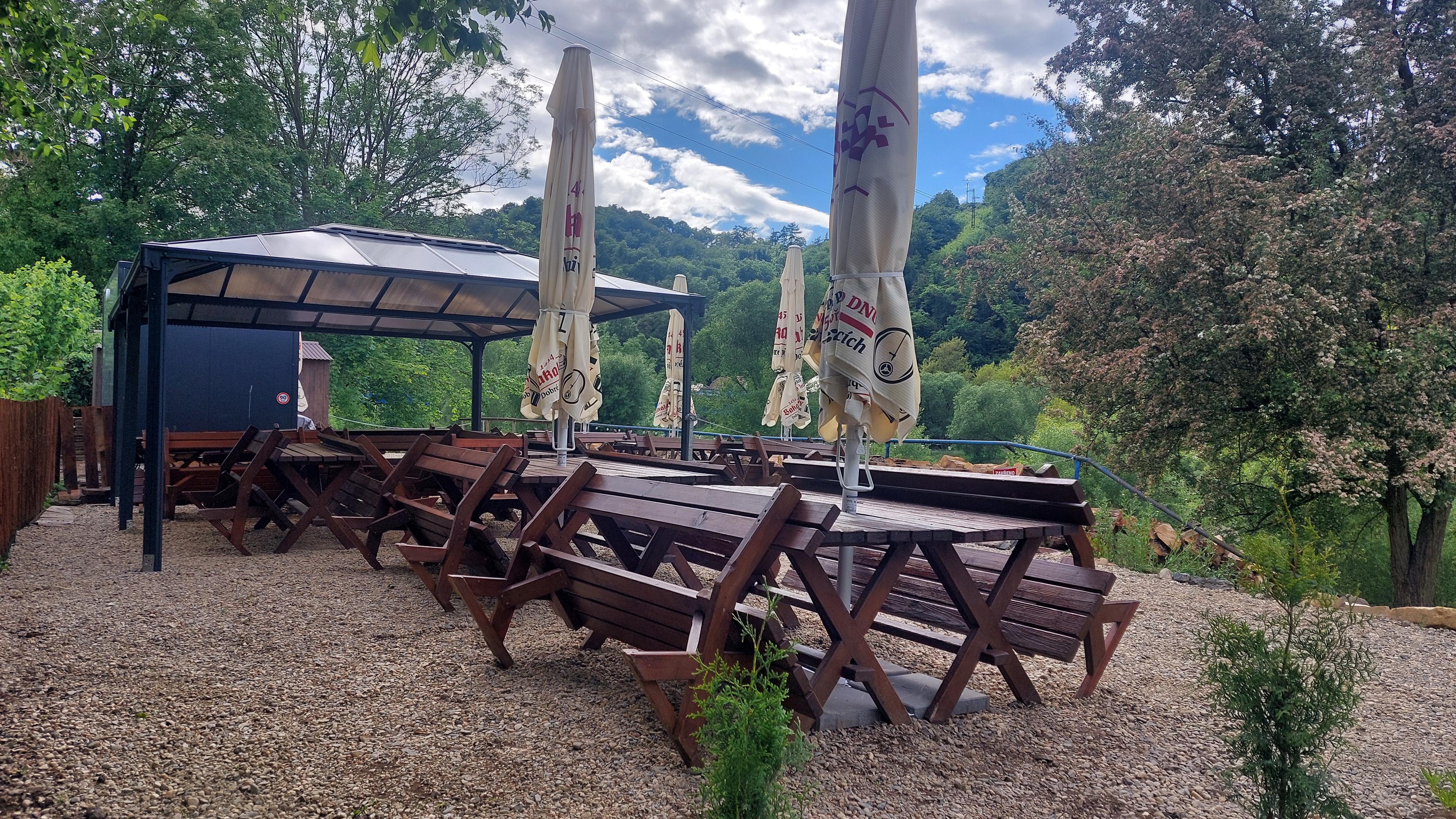 Půjčovna lodí Admirál Berounka foto 4