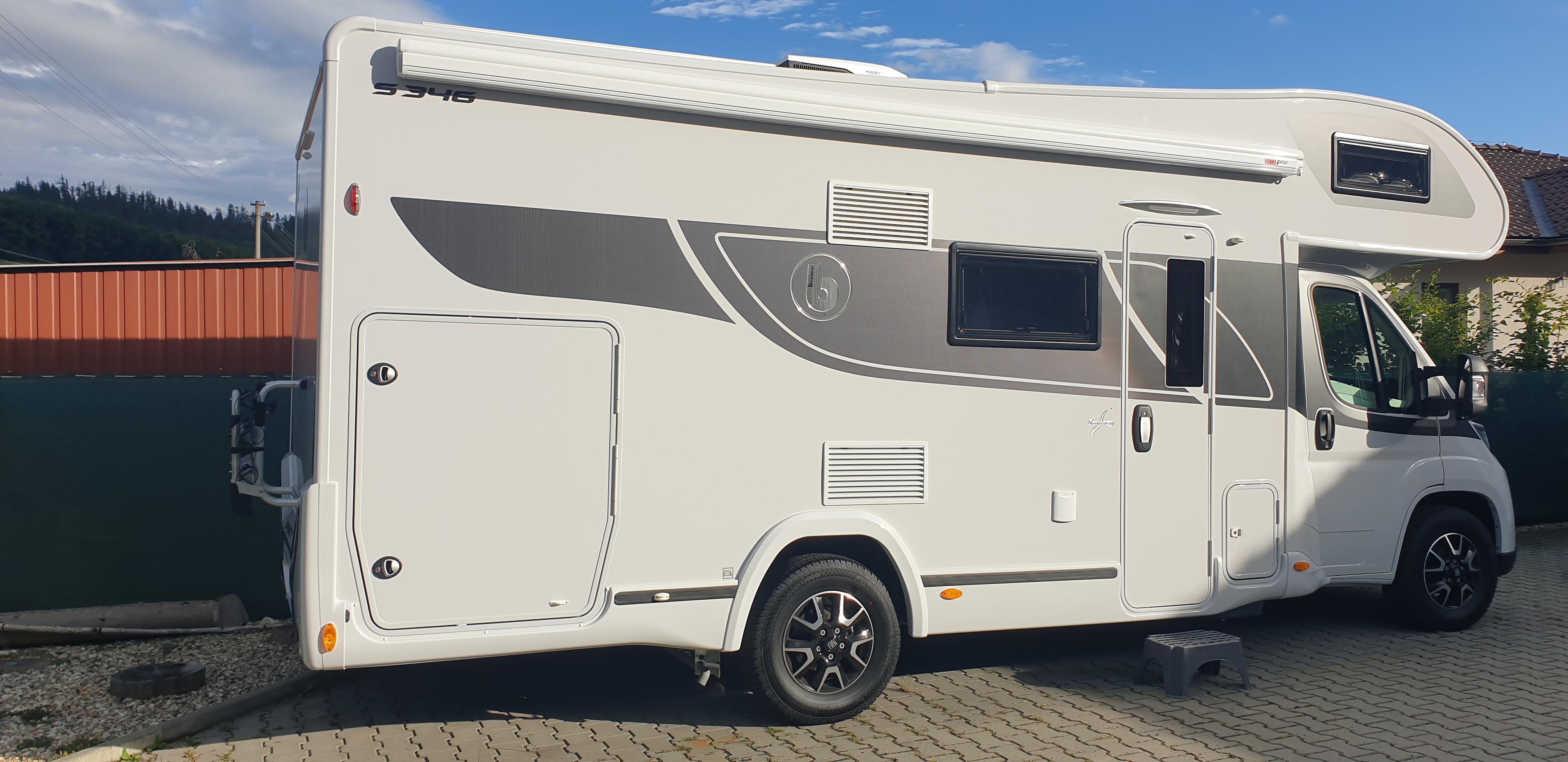 Karavan-su foto 6