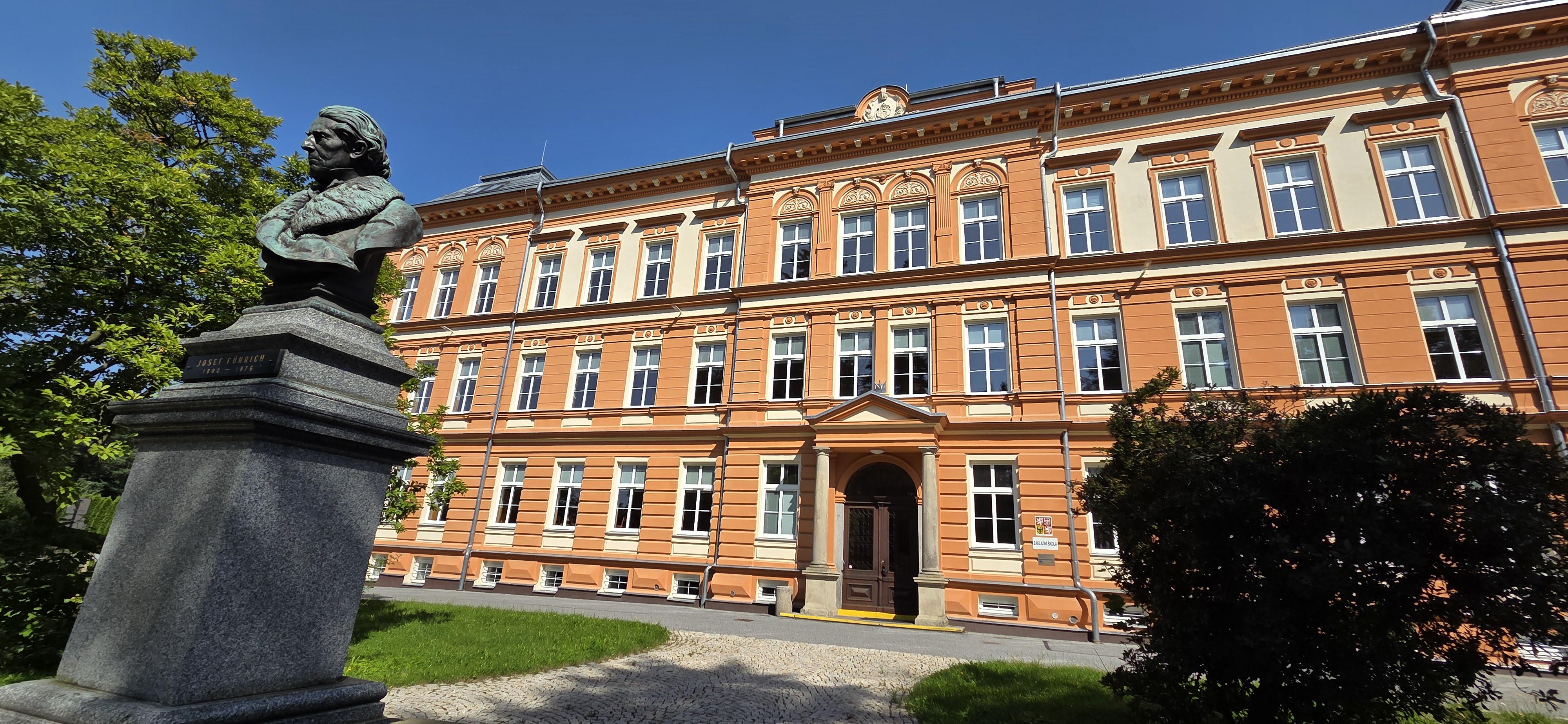 ZŠ Chrastava, Školní foto 5