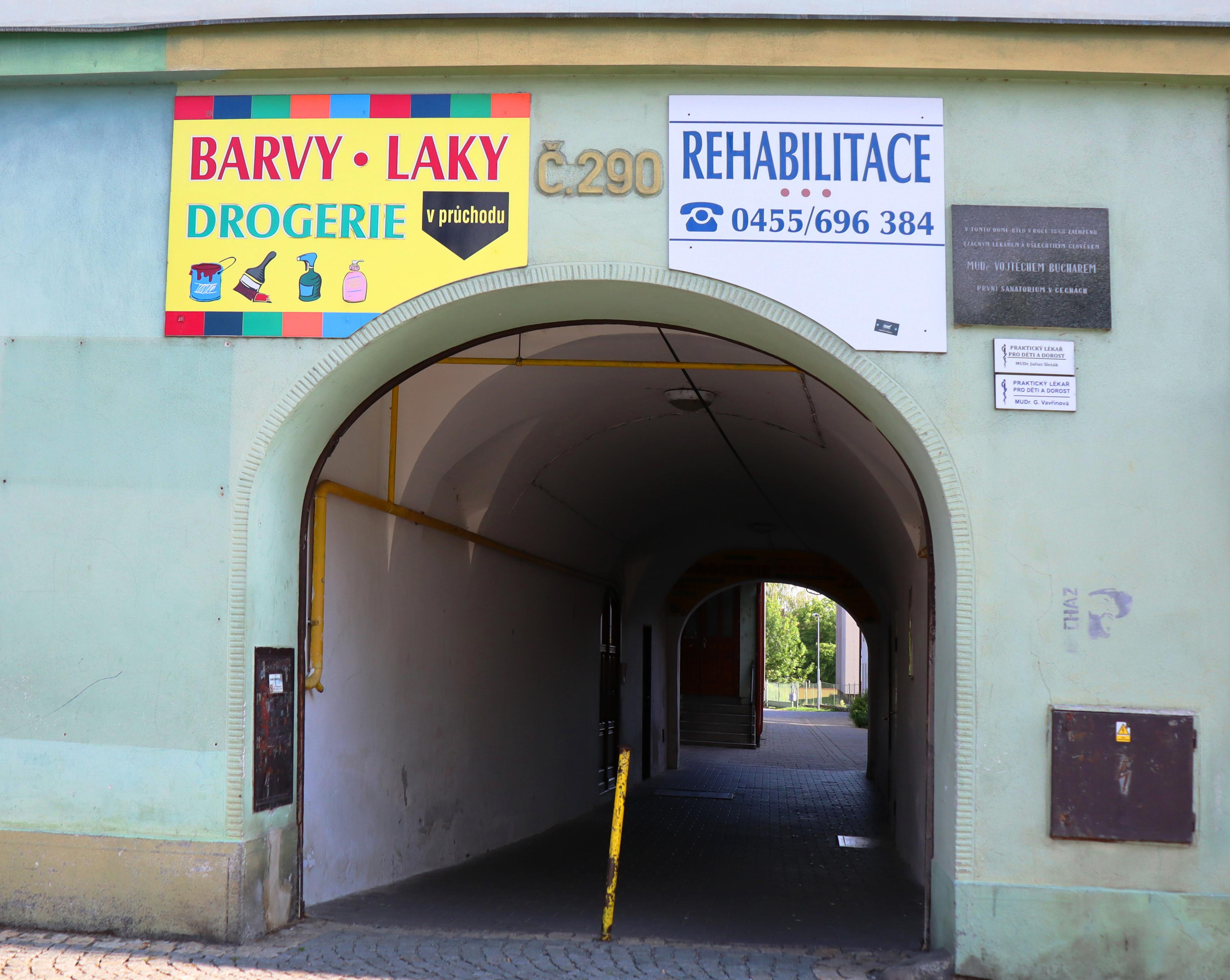 Blažková Jana - Drogerie, barvy, laky foto 3